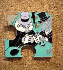 Muppets Haunted Mansion Puzzle - Sam the Eagle front