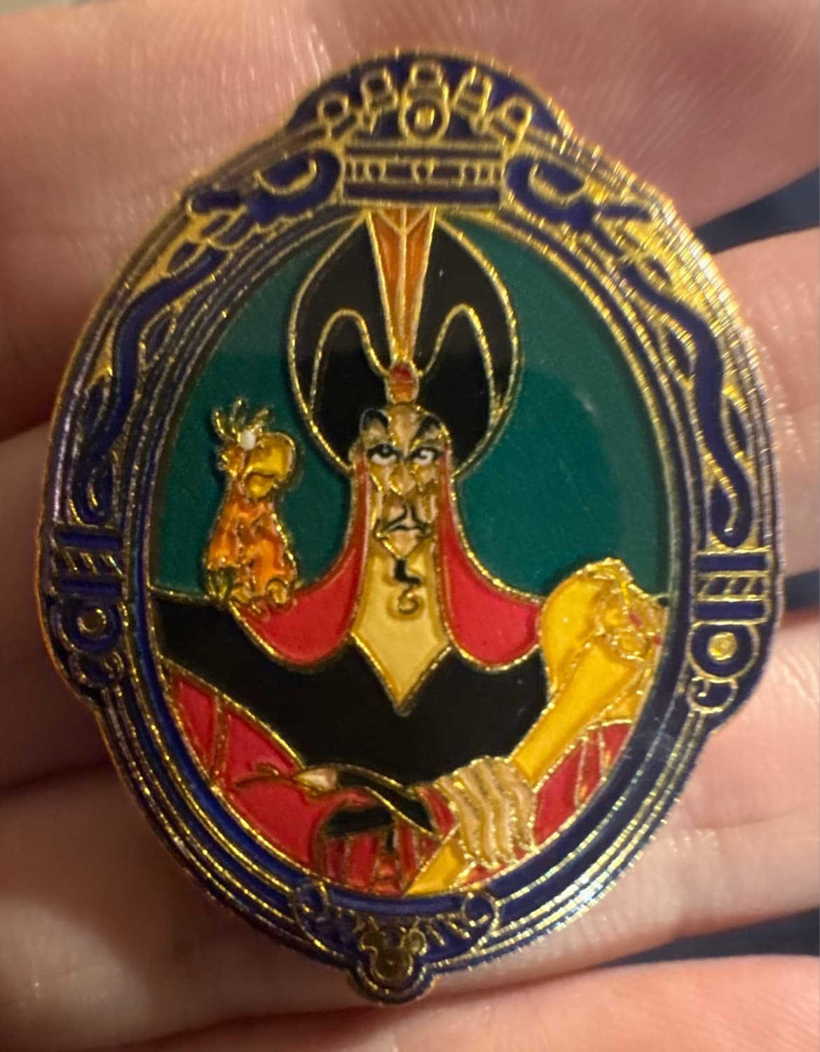 Jafar Aladdin Villain Frame Shanghai Disneyland Iago Parrot Pin front