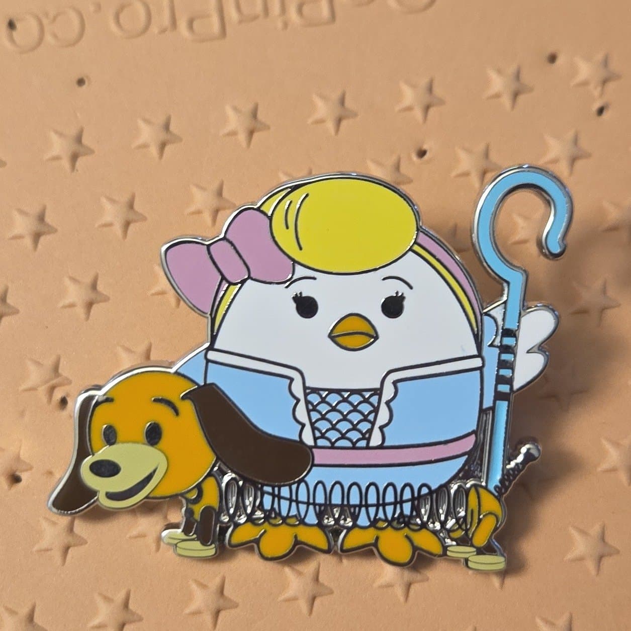 Bo Peep with Slinky Dog - Al's Toy Barn Blind Mystery Pin Set front