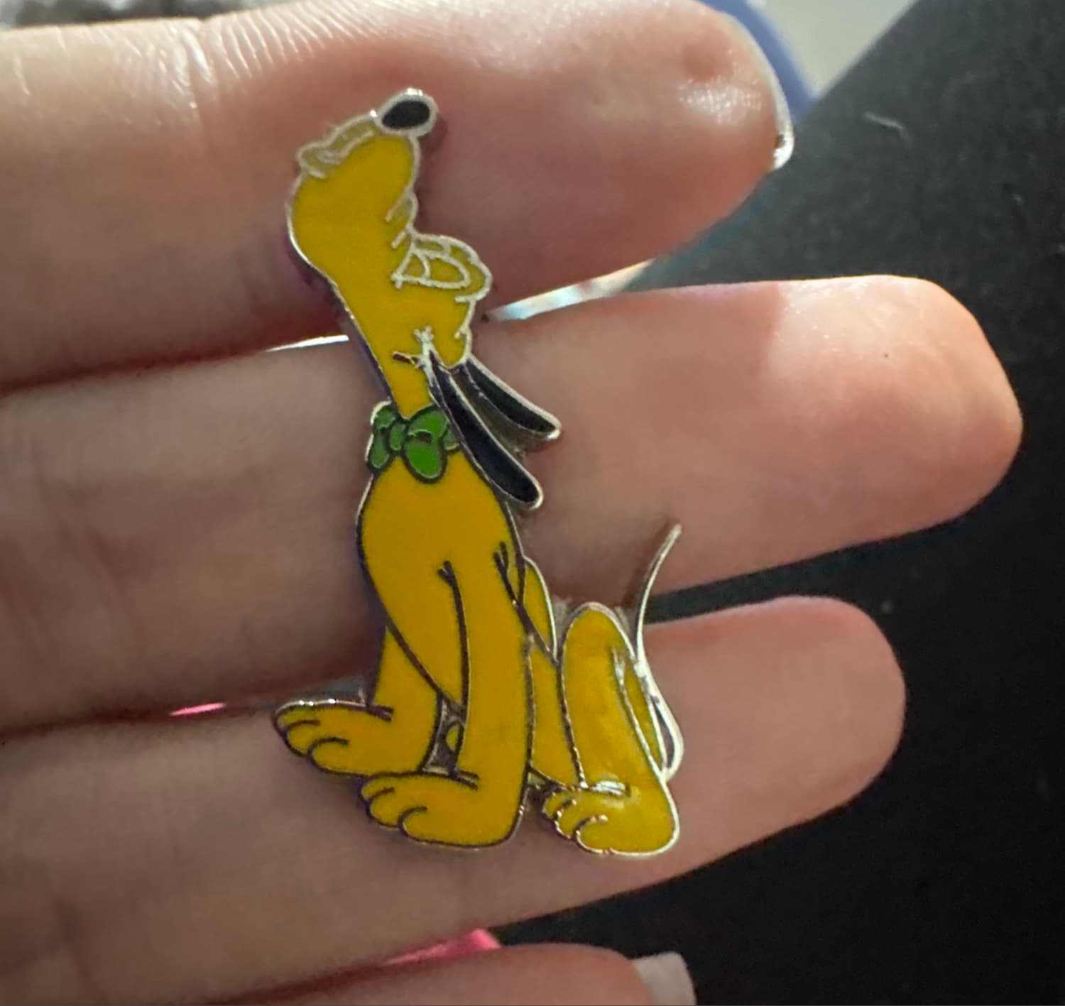 Pluto Singing Main Street Dapper Dans Barbershop Quartet Pin front