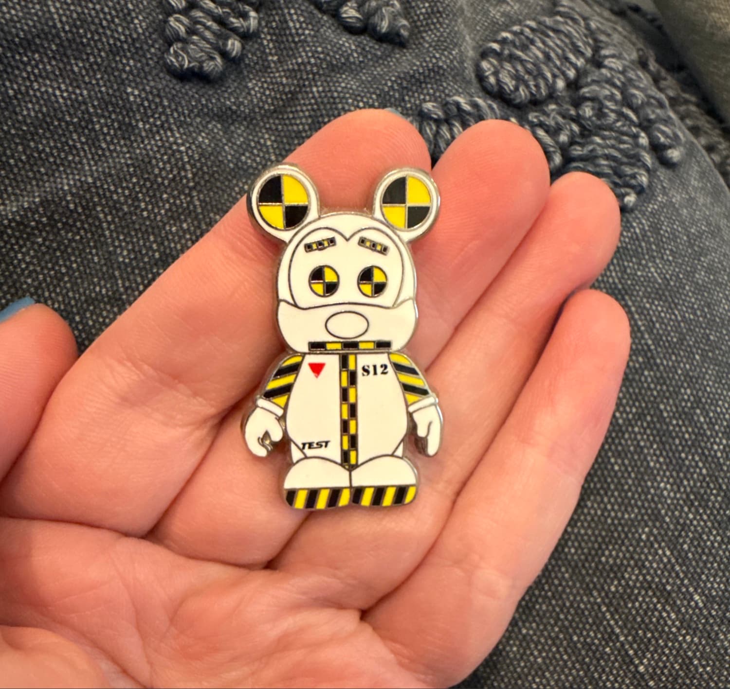 Disney Vinylmation - Test Track - Crash test dummy 3D pin front