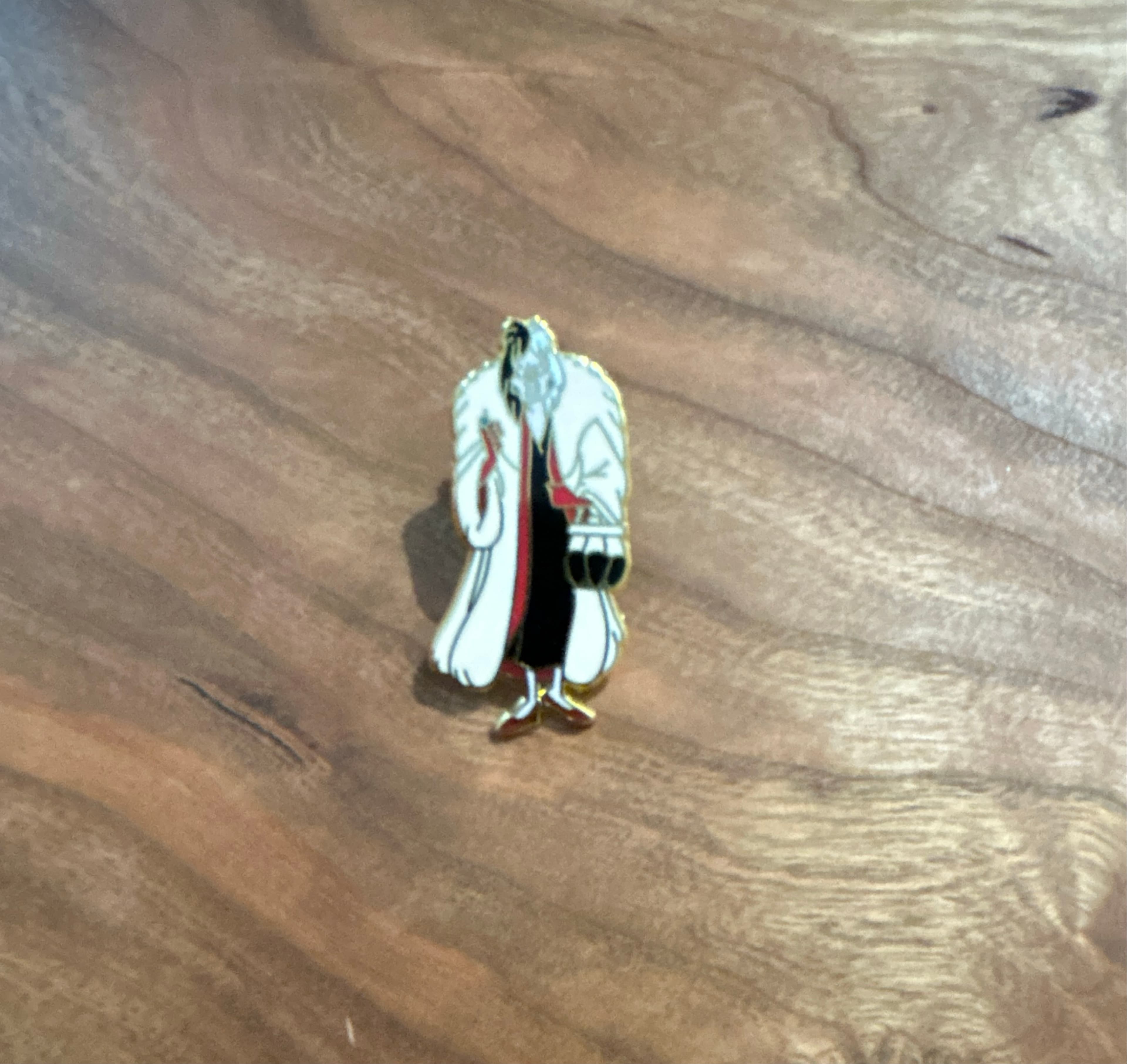 Angry Cruella De Vil front