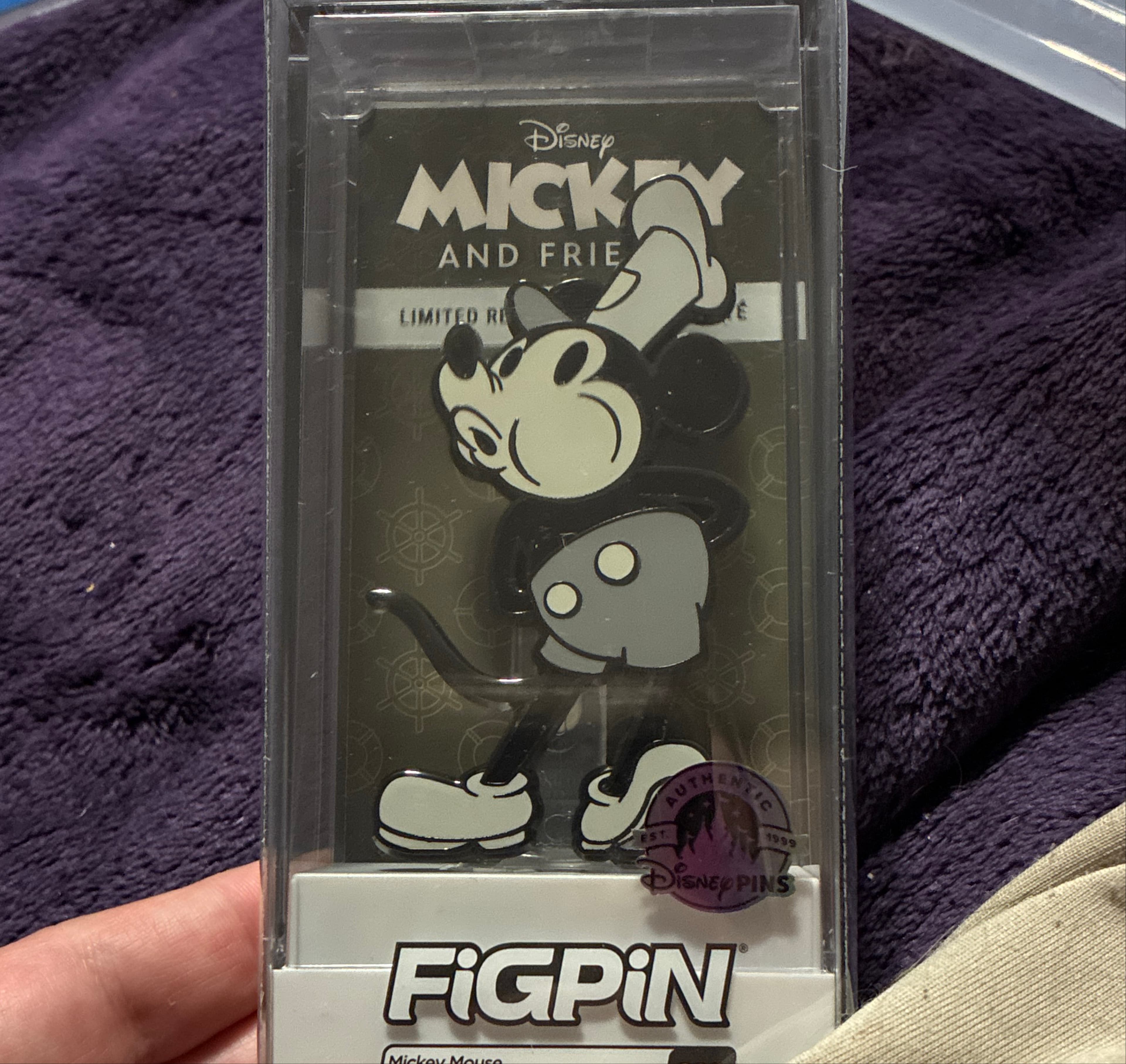 Mickey Mouse FigPin #685 Steamboat Willie front