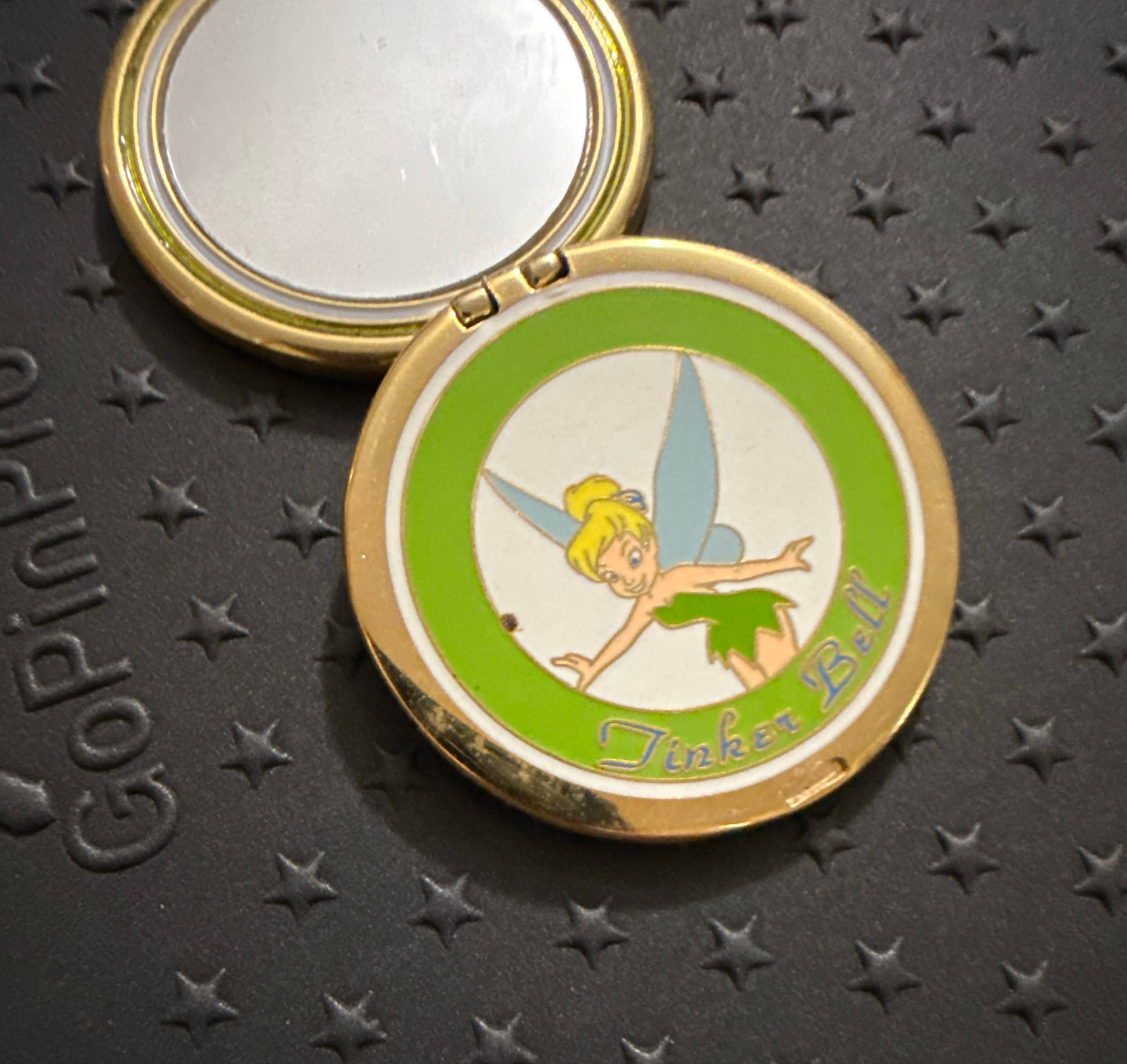 Tinker Bell Flying Green Border Compact Mirror Pin front