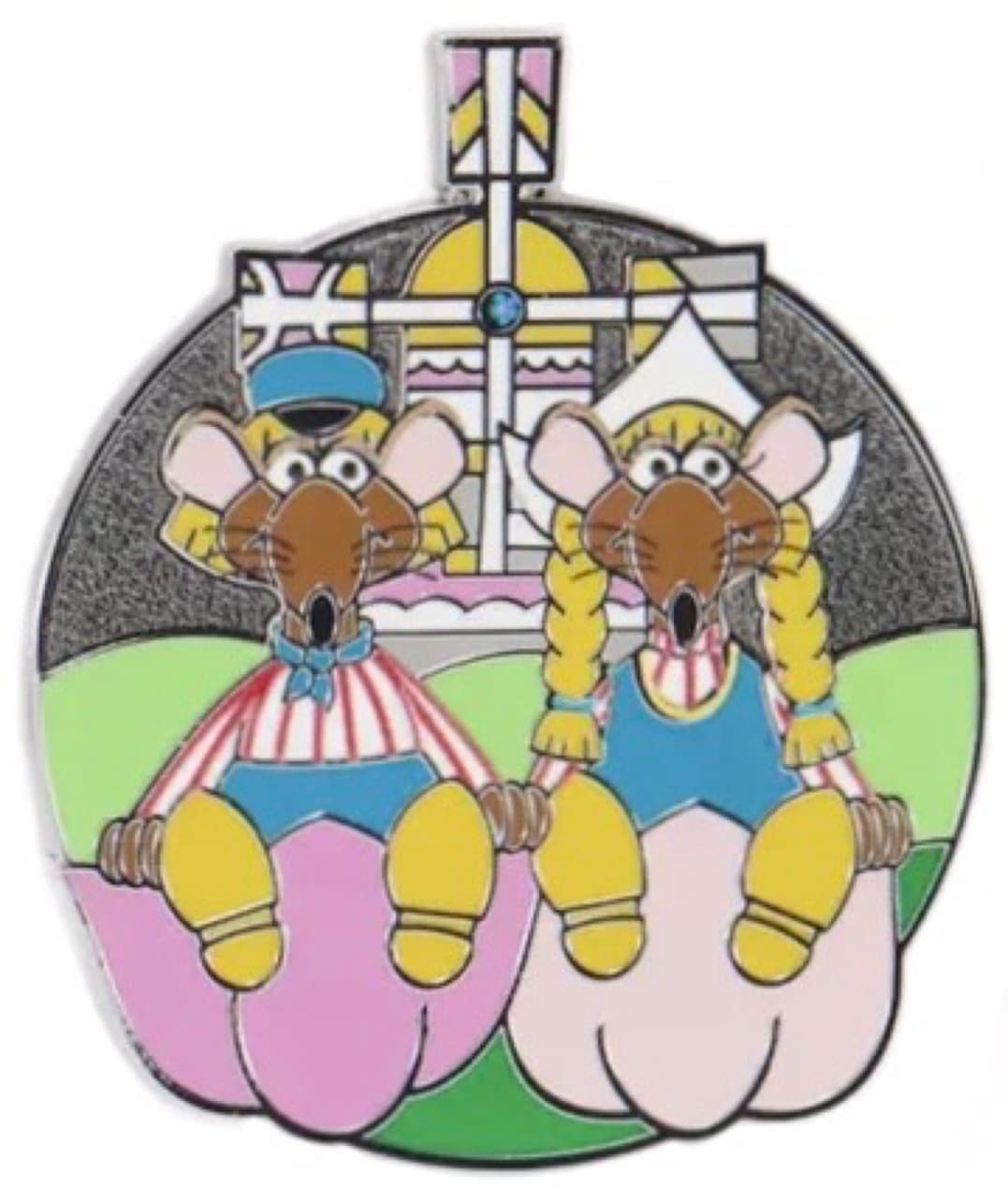 The Muppets Rizzo and Yolanda on It’s a Small World front