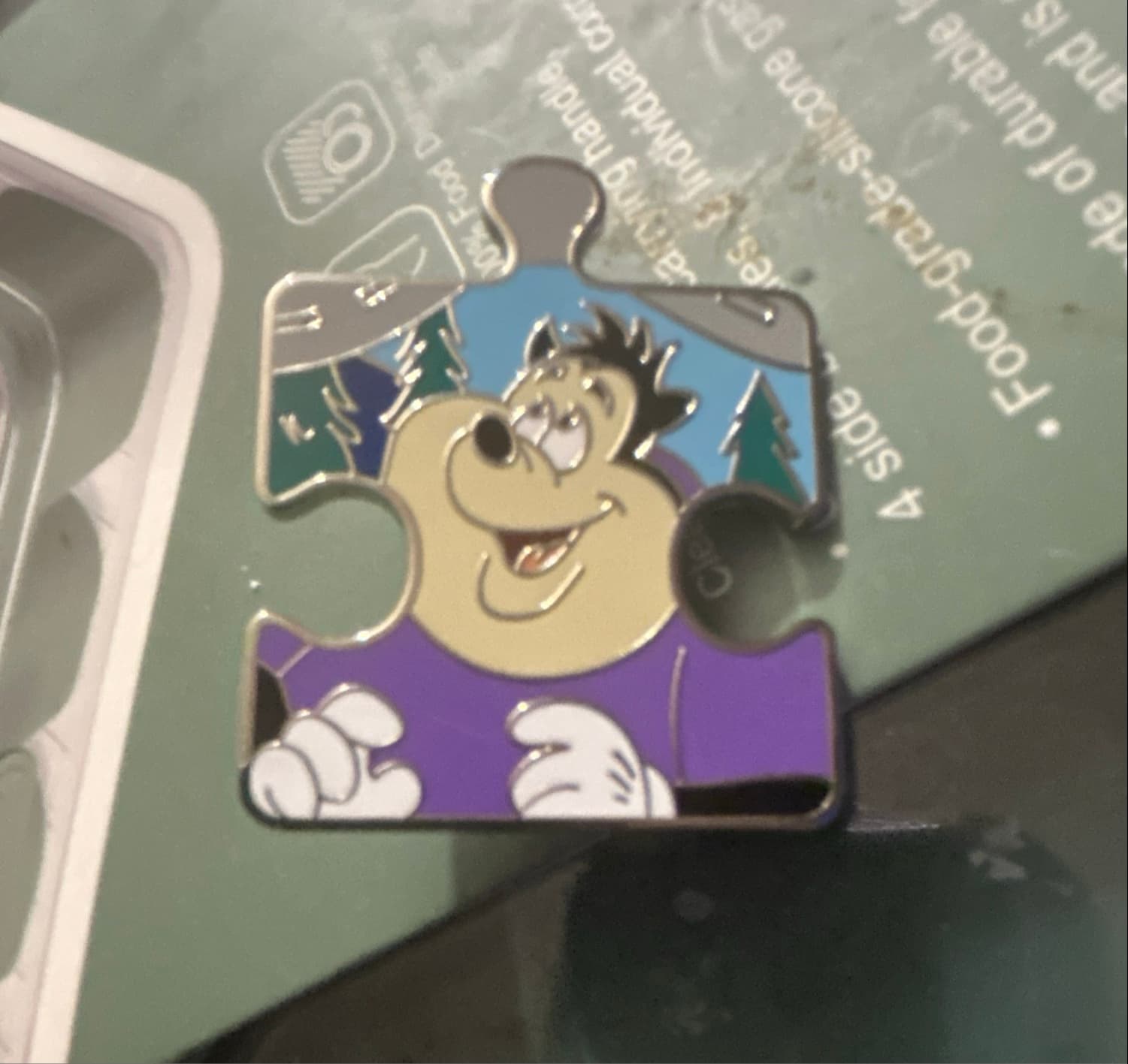 Max Goof with Soccer Ball - A Goofy Movie Character Connection Puzzle front