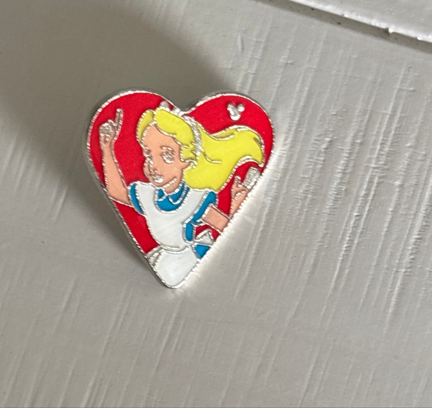 Alice in Wonderland - Alice Heart (1 of 5) front
