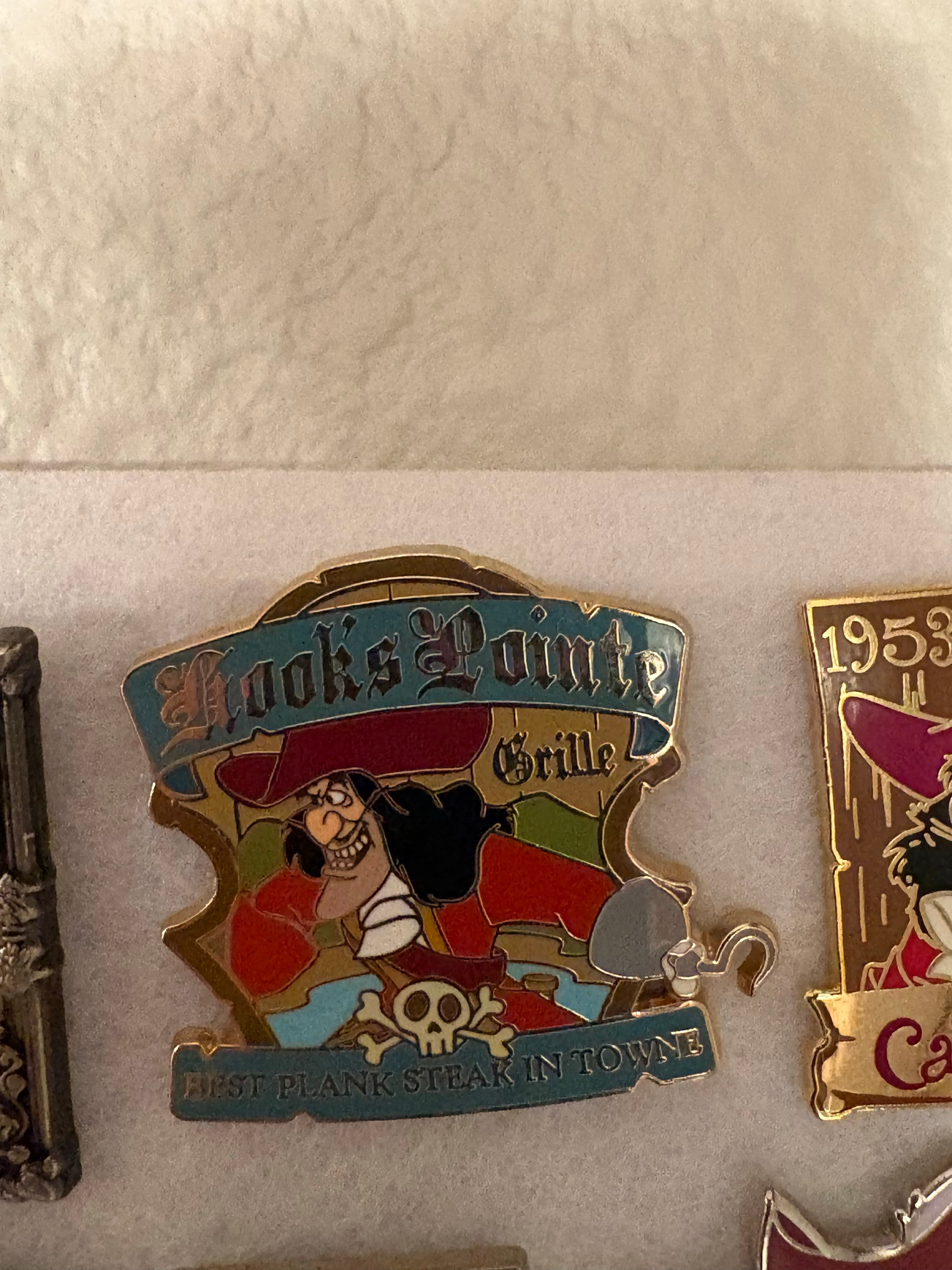 Captain Hook's Pointe Grille - Best Plank Steak in Towne front