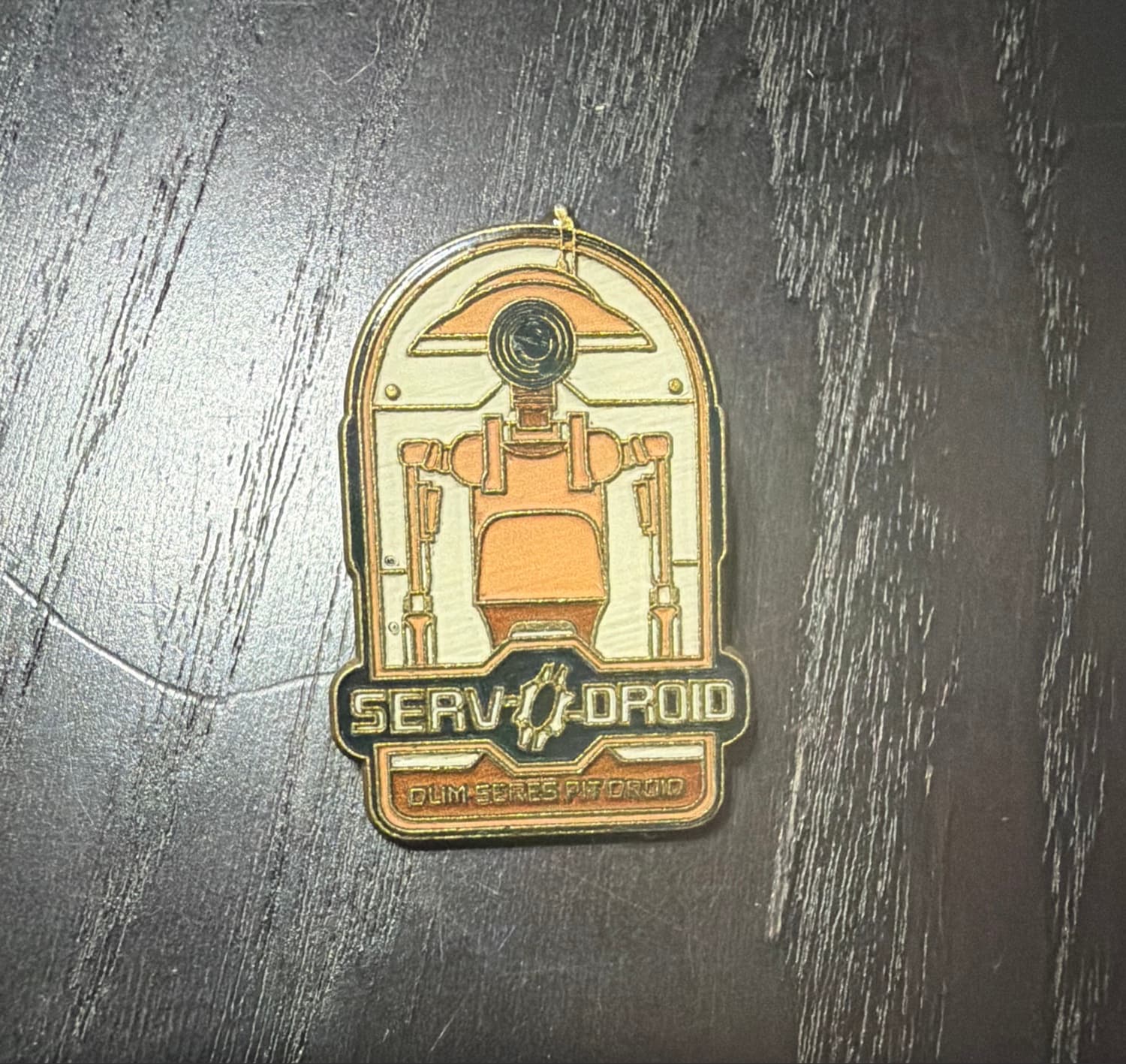 Serv-o-Droid Dum-Series Pit Droid front