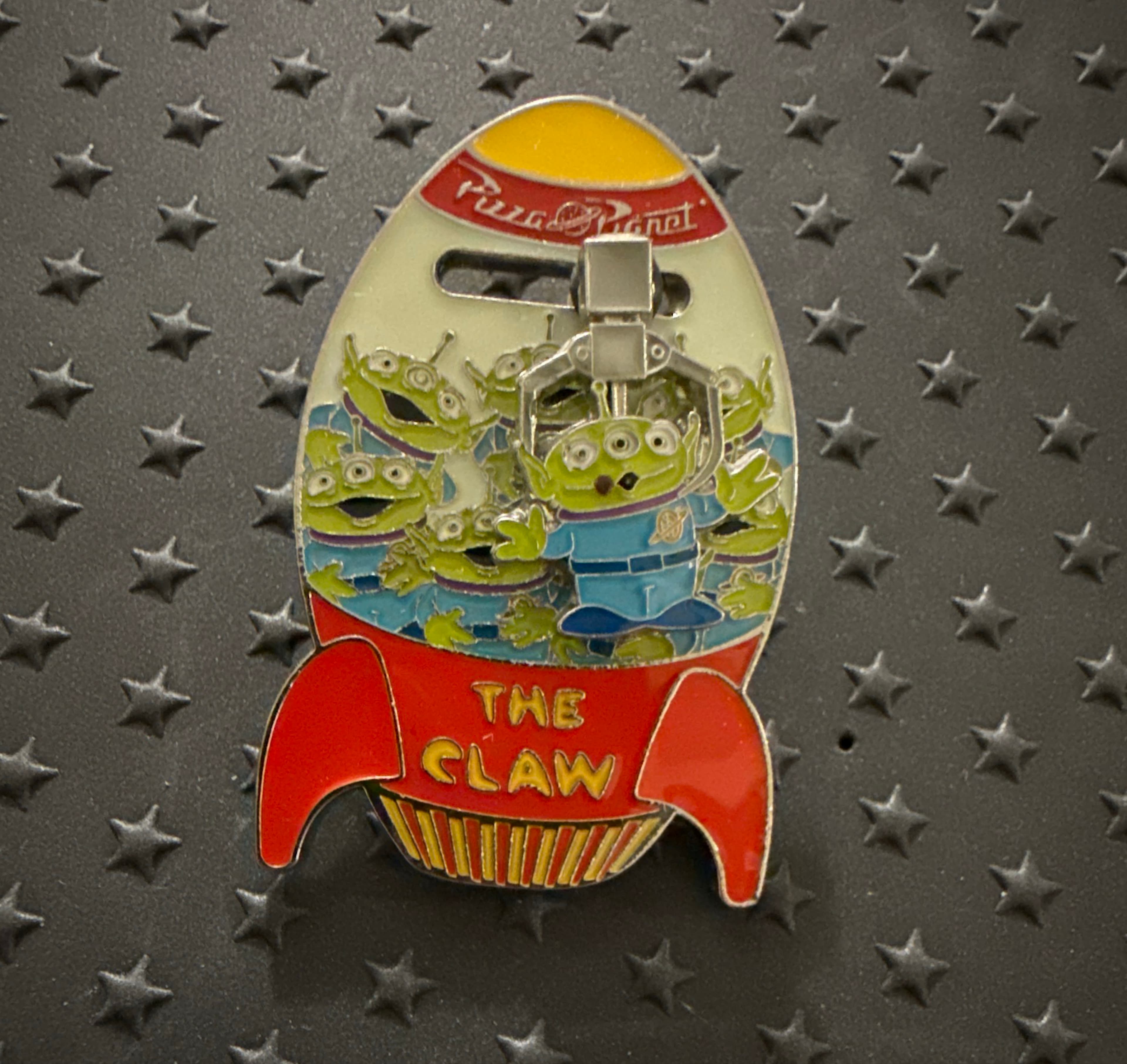 Rocket Claw Machine with Alien (LGM) and Pizza Slice - Toy Story Land front