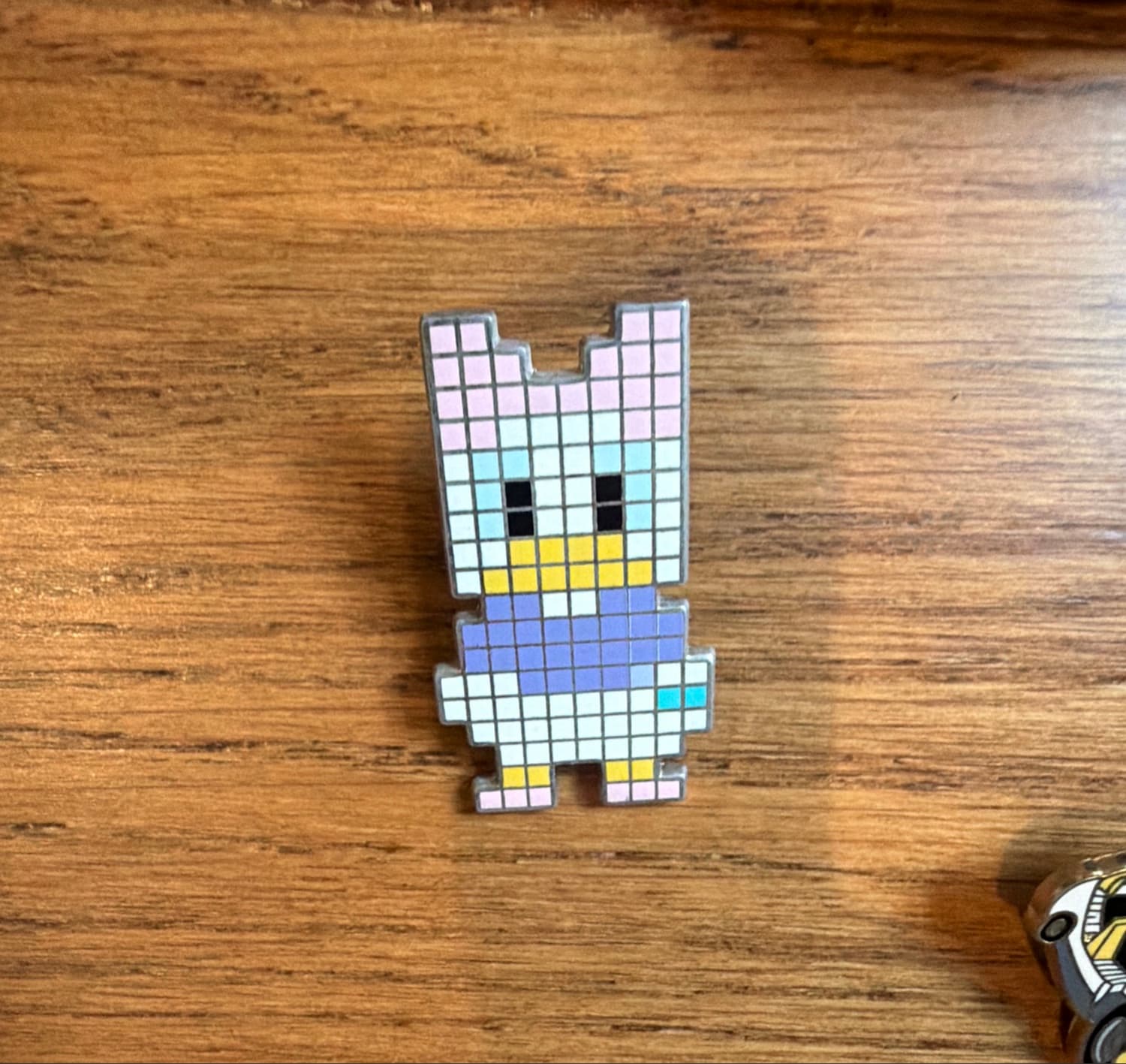 Digital Disney Mystery Pin Collection - Daisy ONLY front