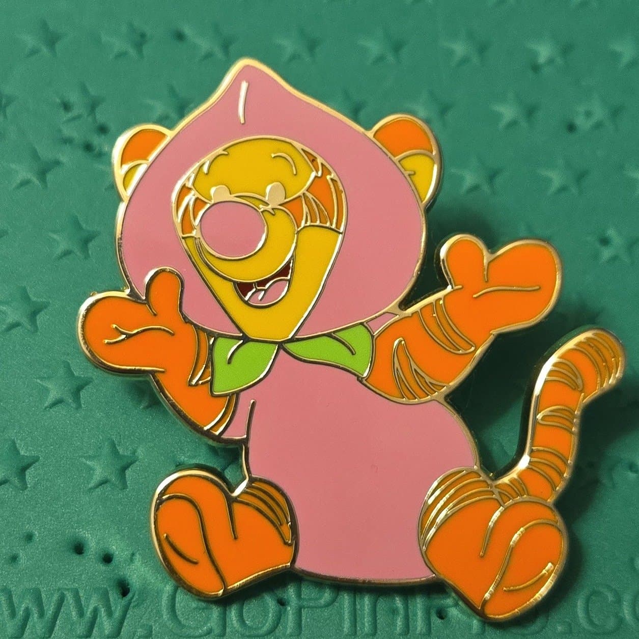 Loungefly - Peach Tigger - Characters In Fruit - Mystery front