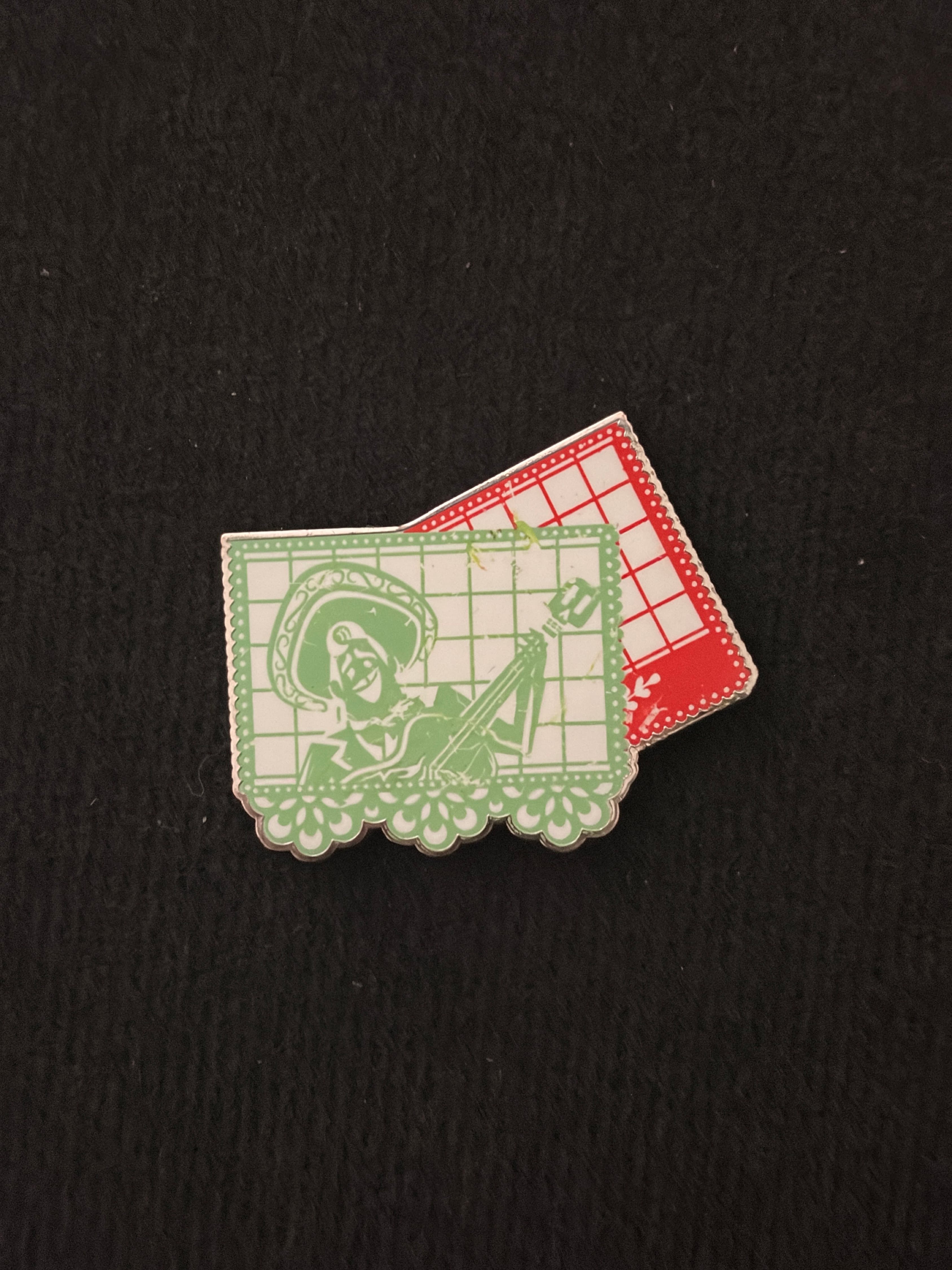 Ernesto de la Cruz - Coco Papel Picado Mystery Pin Set front