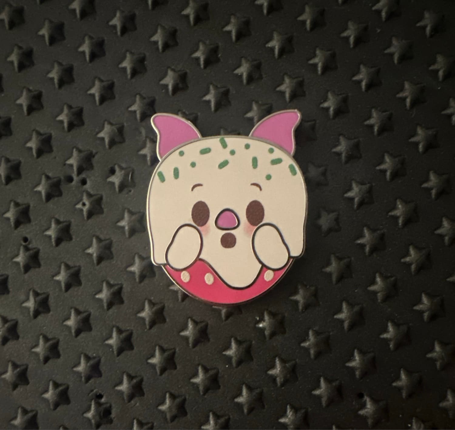 Piglet White Chocolate Strawberry Ghost - Munchling front