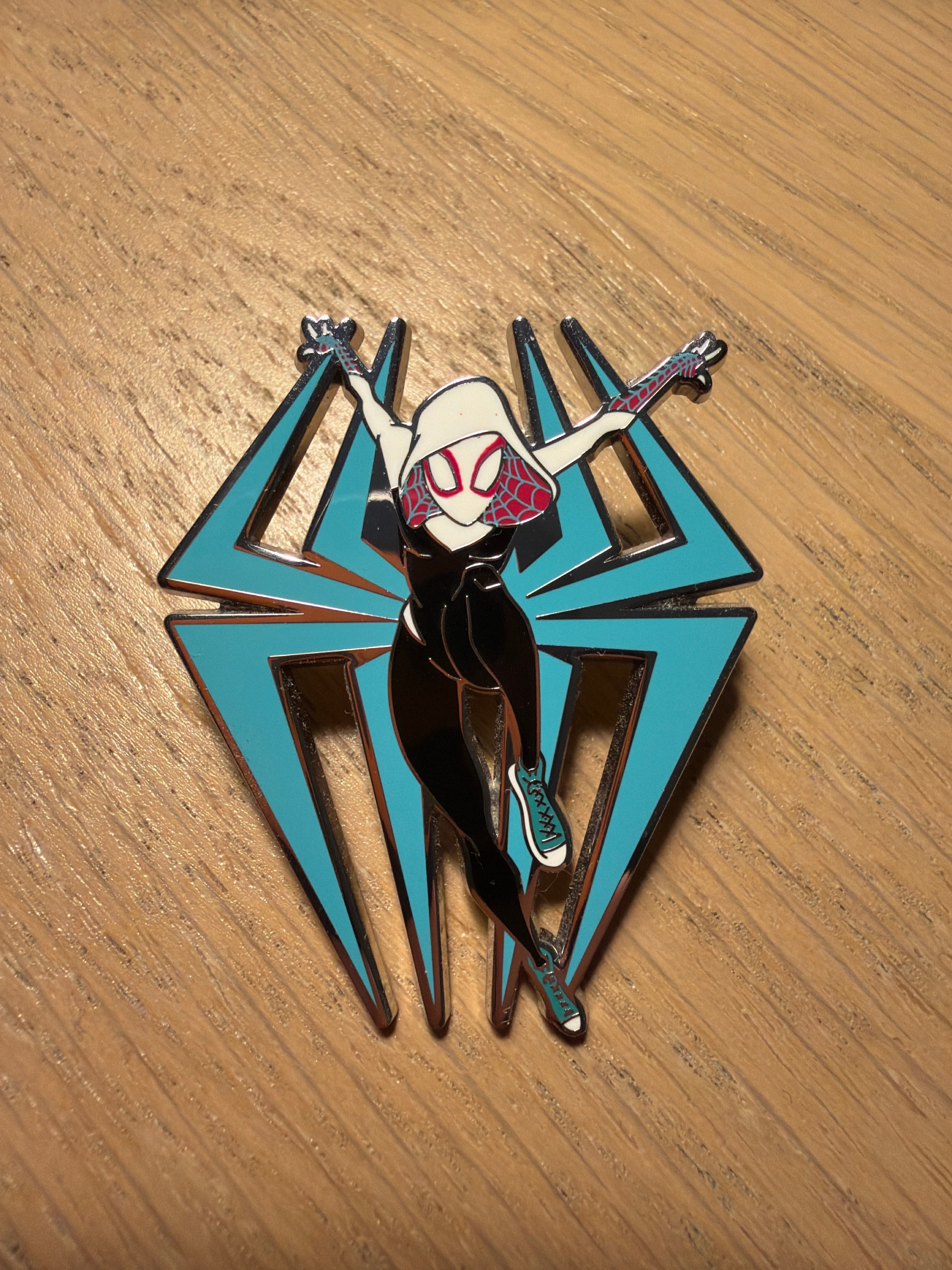 Spider-Gwen Pin front