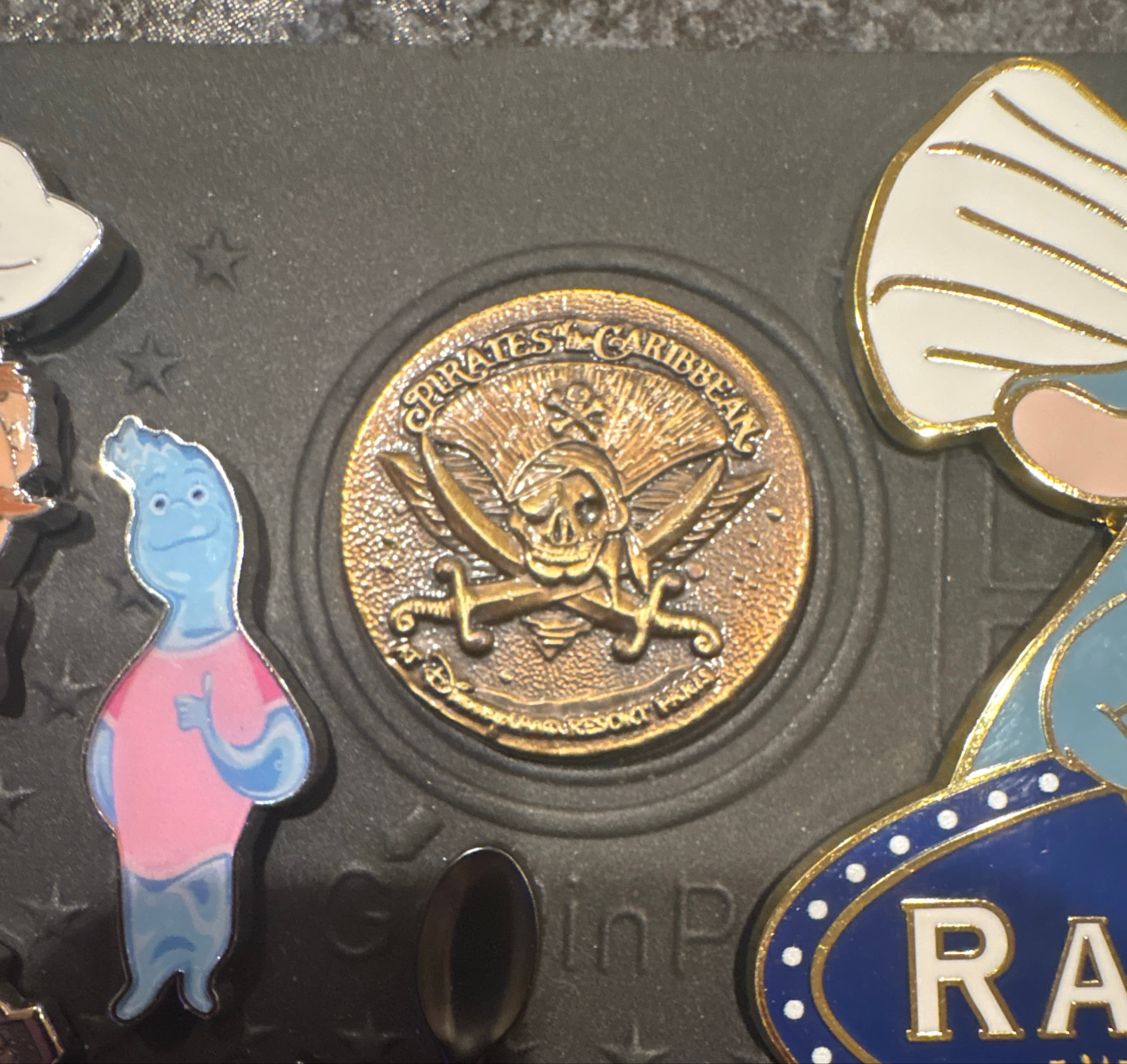 Pirates of the Caribbean Attraction Medallion - Disneyland Resort Paris front