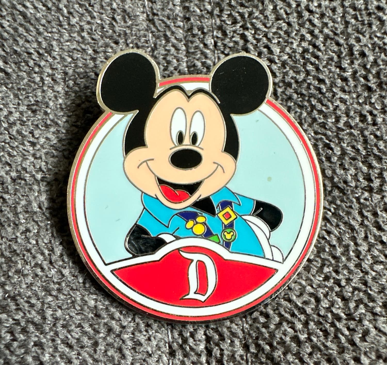 Mickey Mouse Circle Icon D Pin Trading Lanyard front