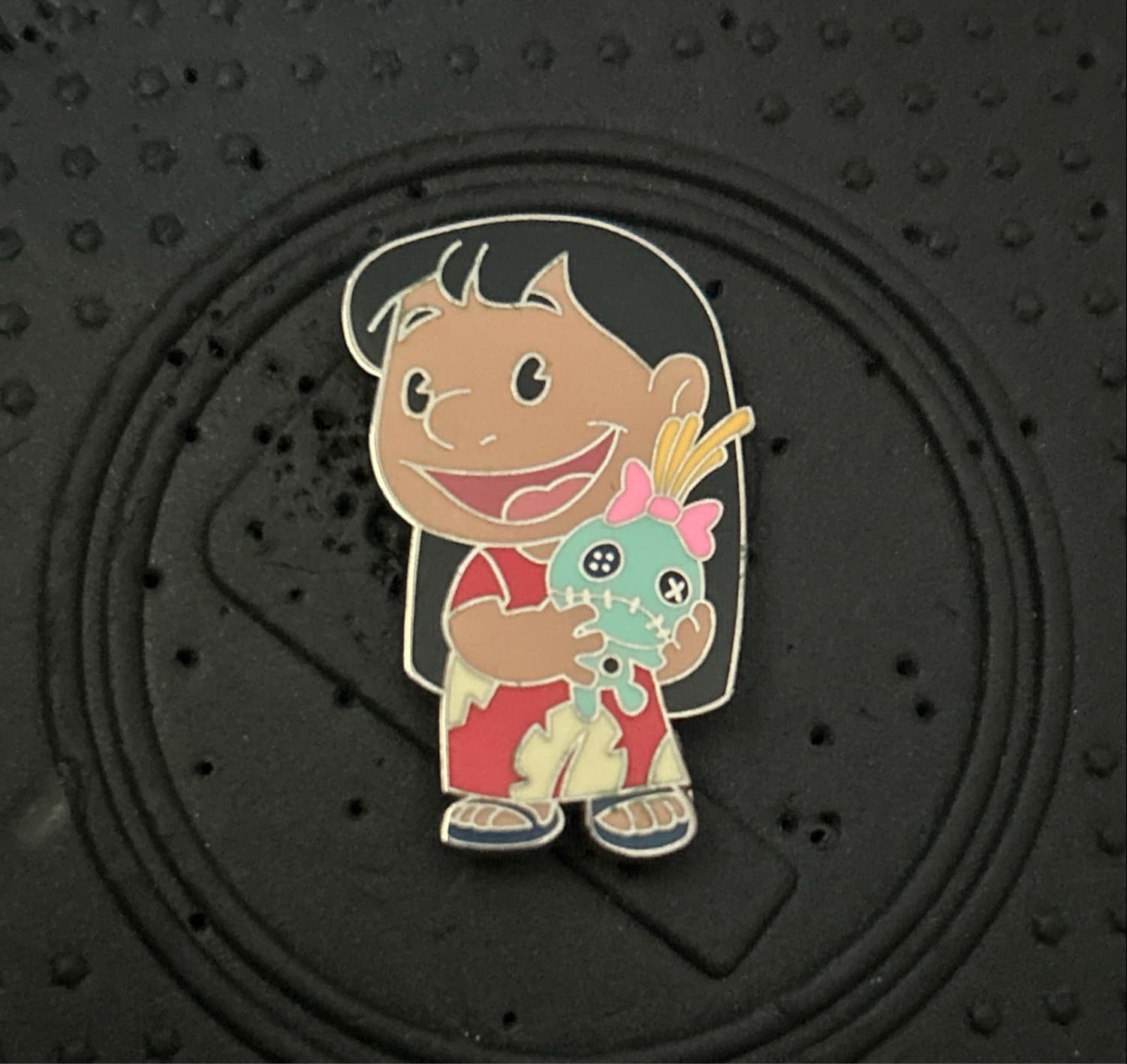 Lilo Holding Scrump front