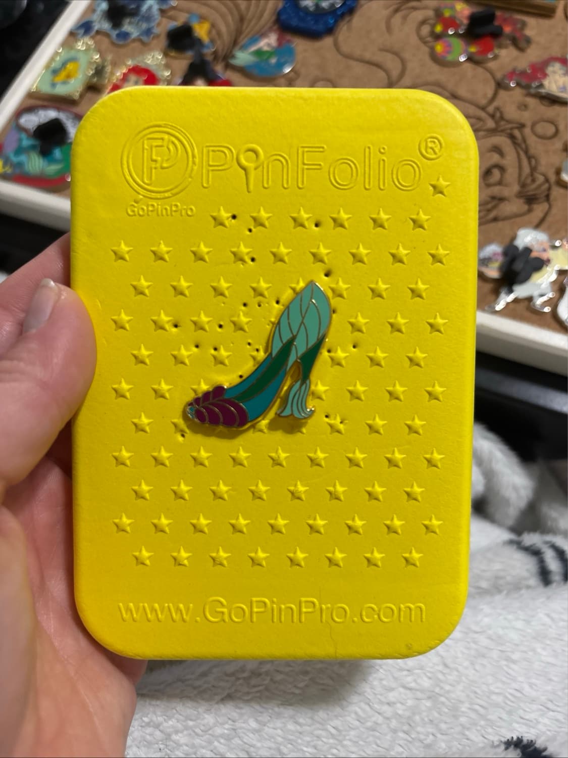 Ariel The Little Mermaid High Heel Shoe Slipper Pin front