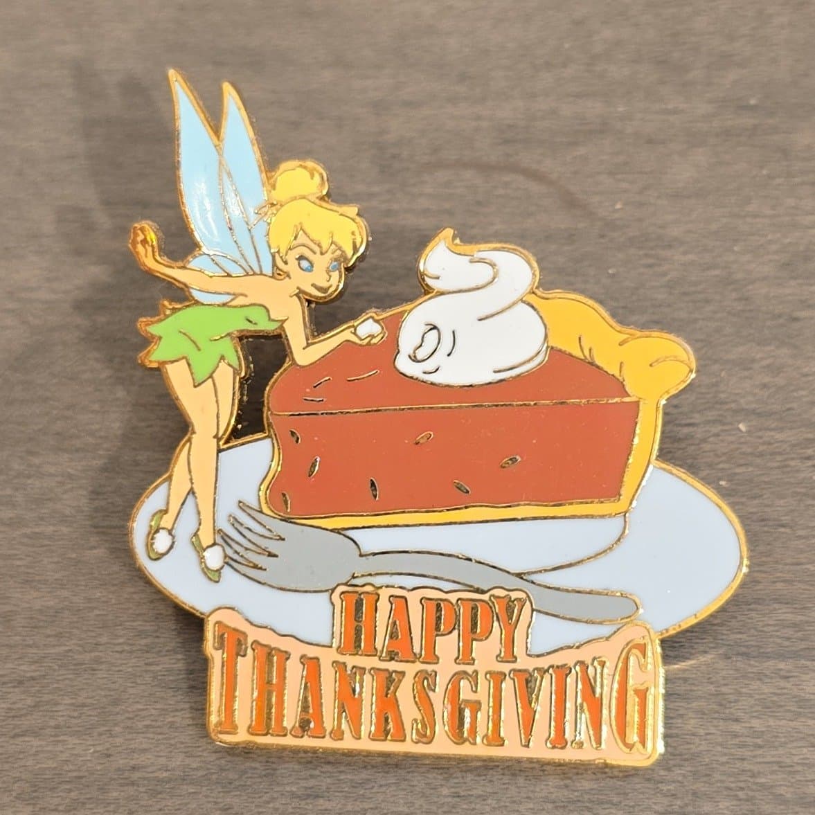 Tinker Bell with Pumpkin Pie Happy Thanksgiving Pin front