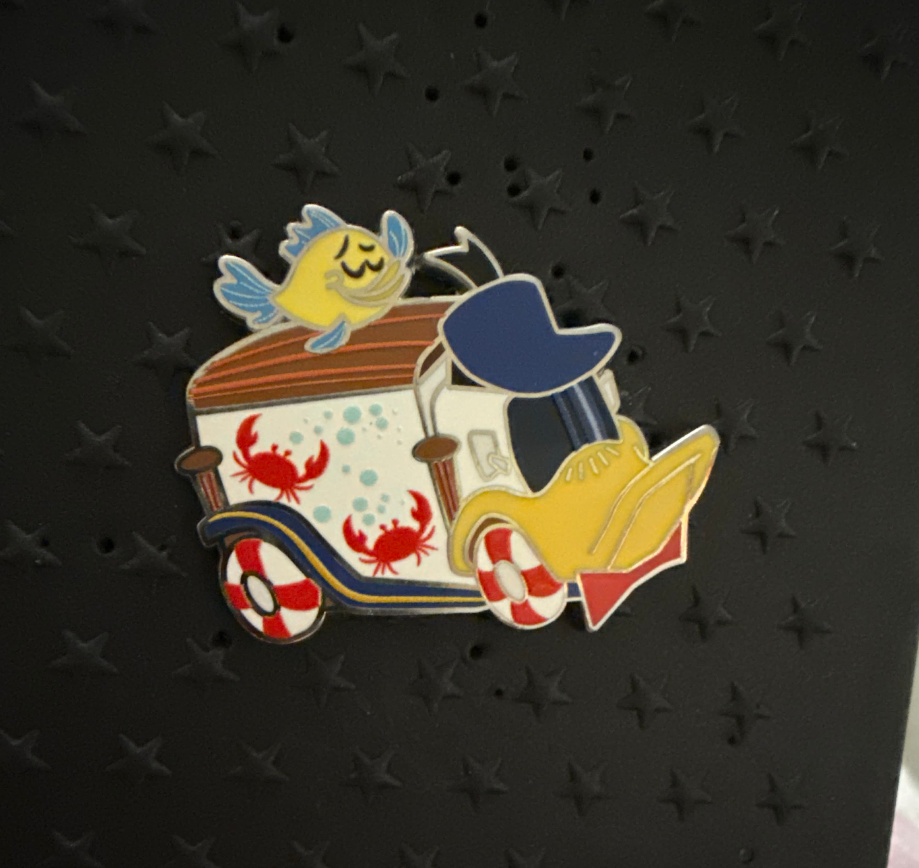 Donald Duck Seafood Food Truck with Flounder Pin front