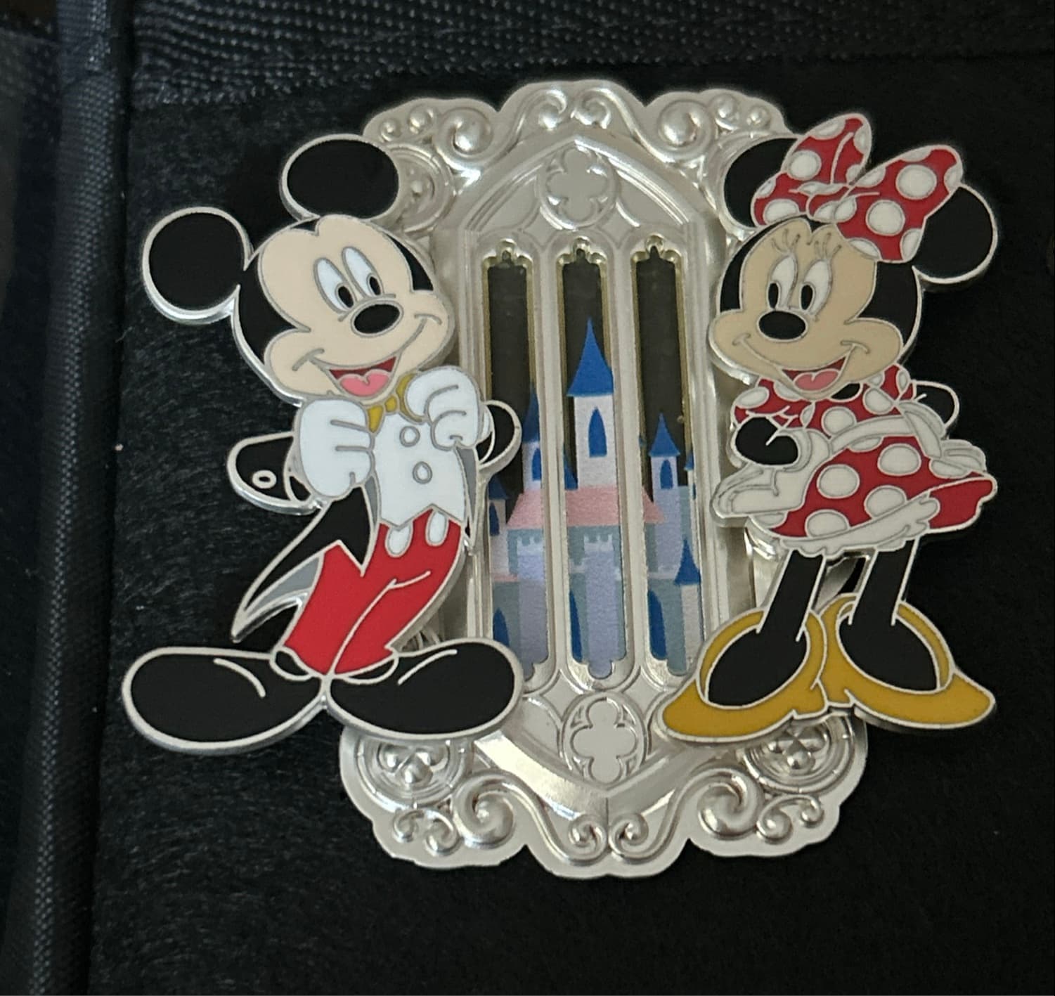 Mickey & Minnie 100 Years of Wonder Fantasyland Castle Pin front