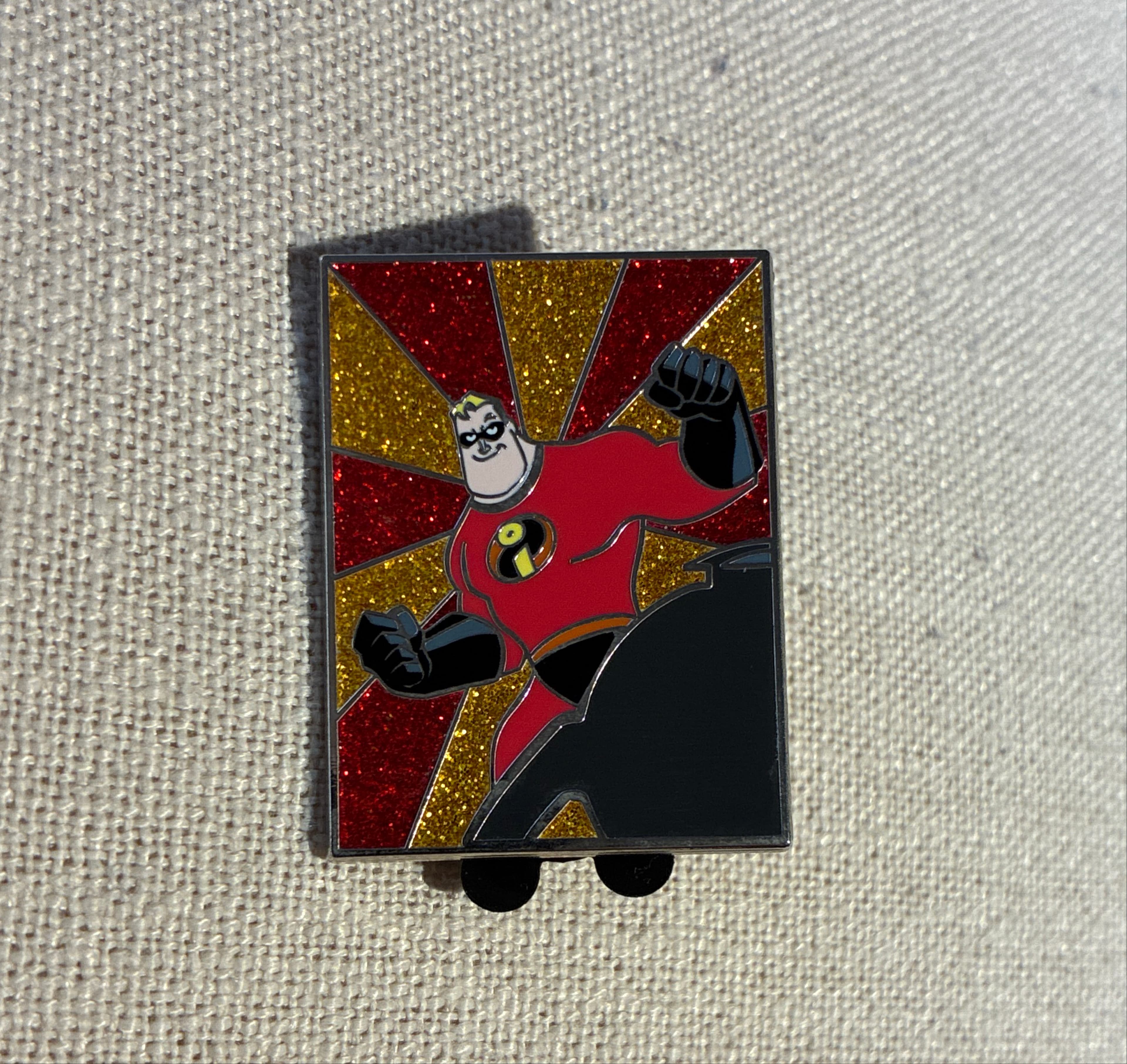 Mr. Incredible (Glitter Sunburst Background) front