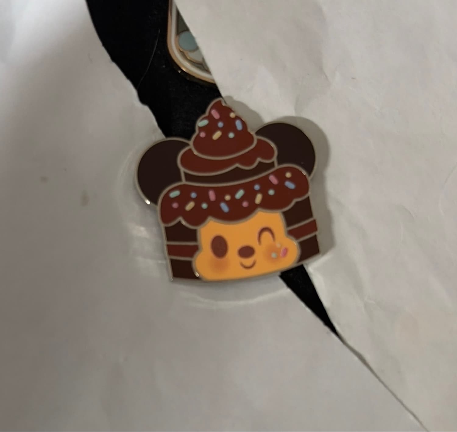 Mickey Mouse Cupcake front