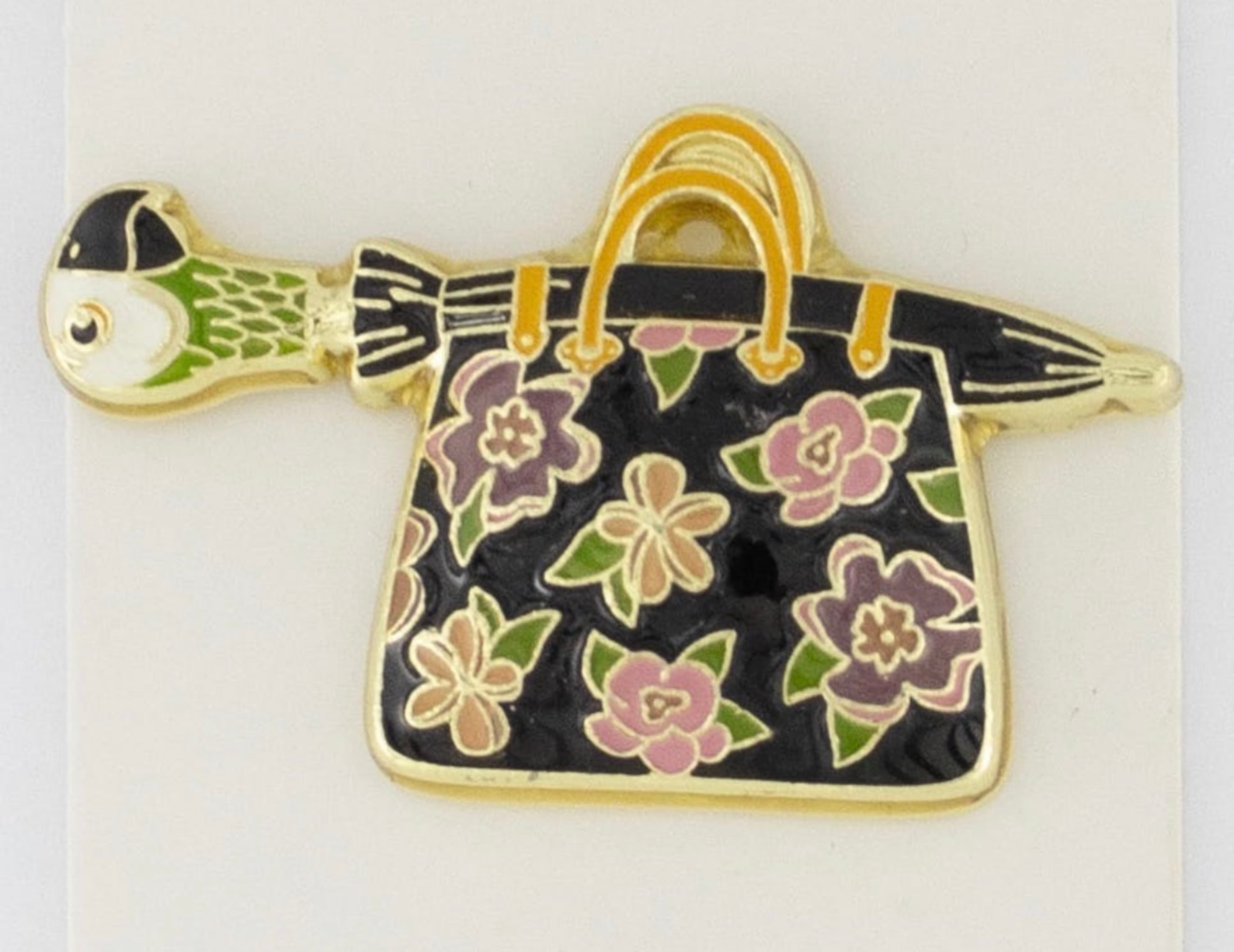 Mary Poppins Parrot Umbrella and Carpet Bag Pin front