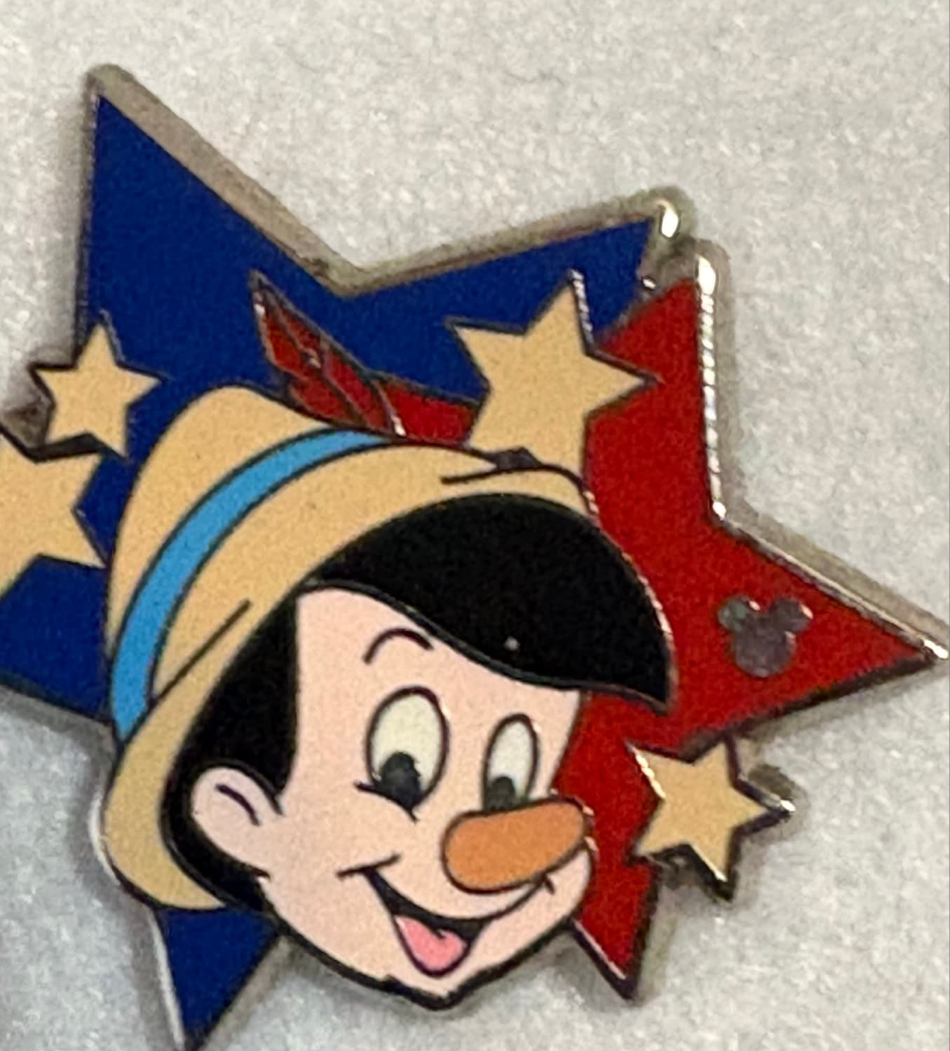 Hidden Mickey 2012 Pinocchio Character Stars Pin front