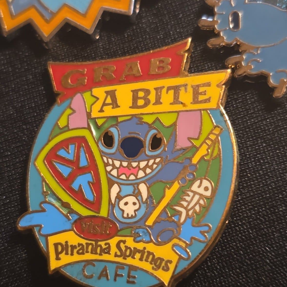 DLR - The Jungle Cruise Collection 2008 - Stitch - ''Grab A Bite'' (GWP) front