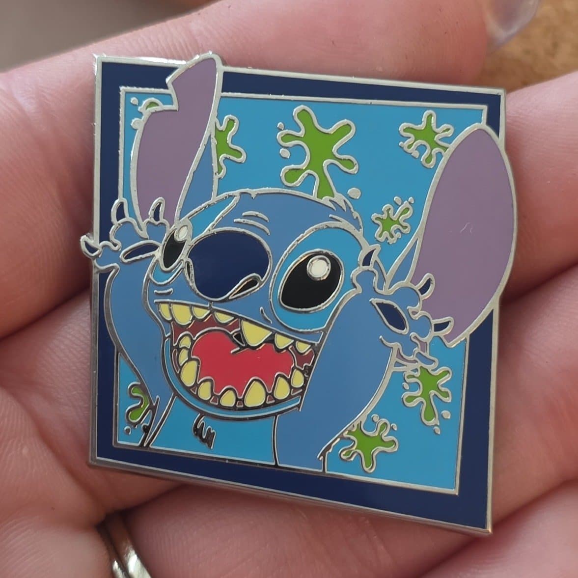 Stitch Hands Up Green Paint Splatter - Lilo and Stitch front