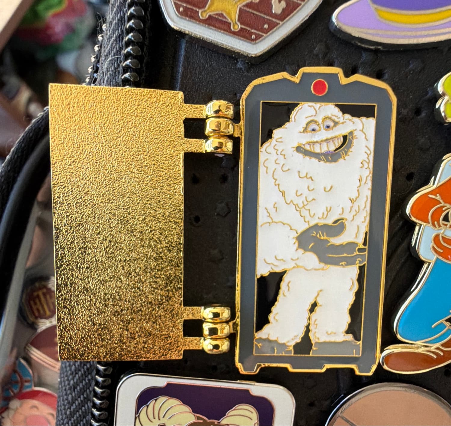 Monsters, Inc. Door Blind Box Hinged Pin Set - Abominable Snowman front