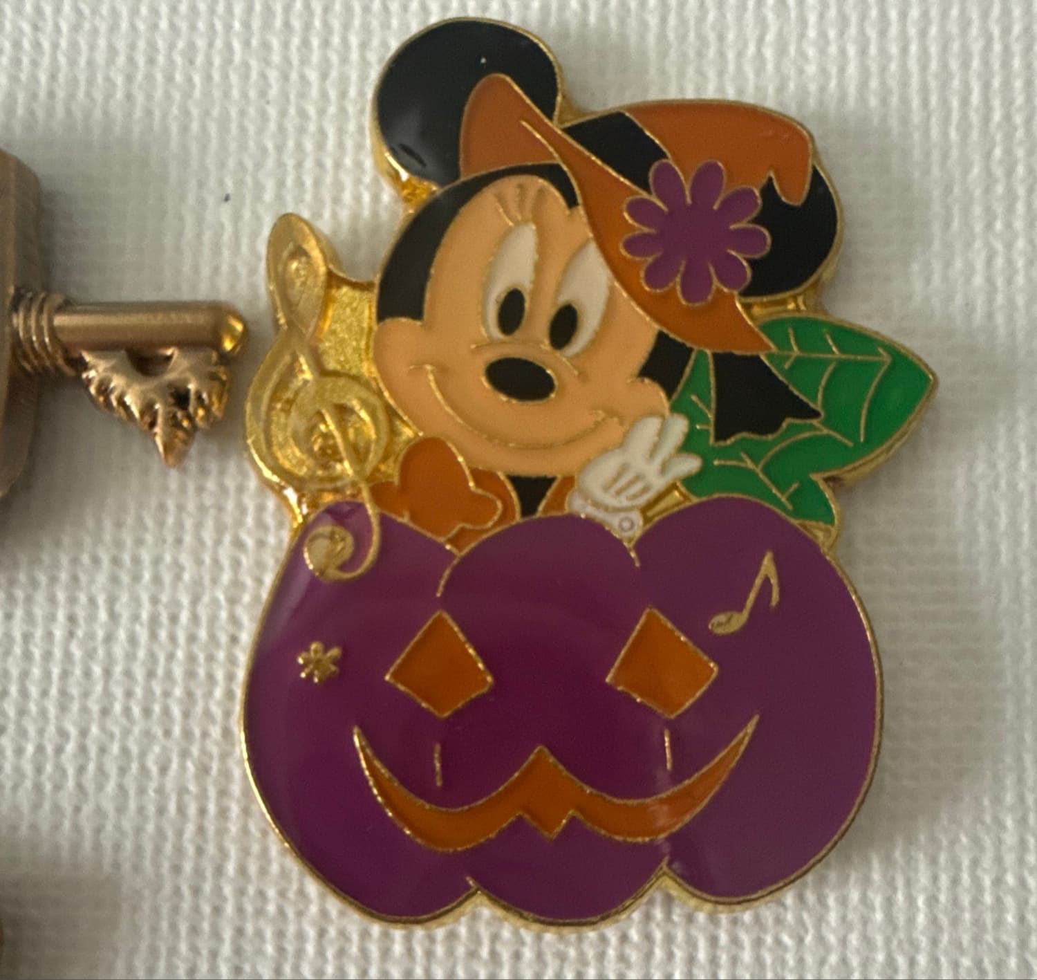 Minnie Mouse Pumpkin Game Prize front