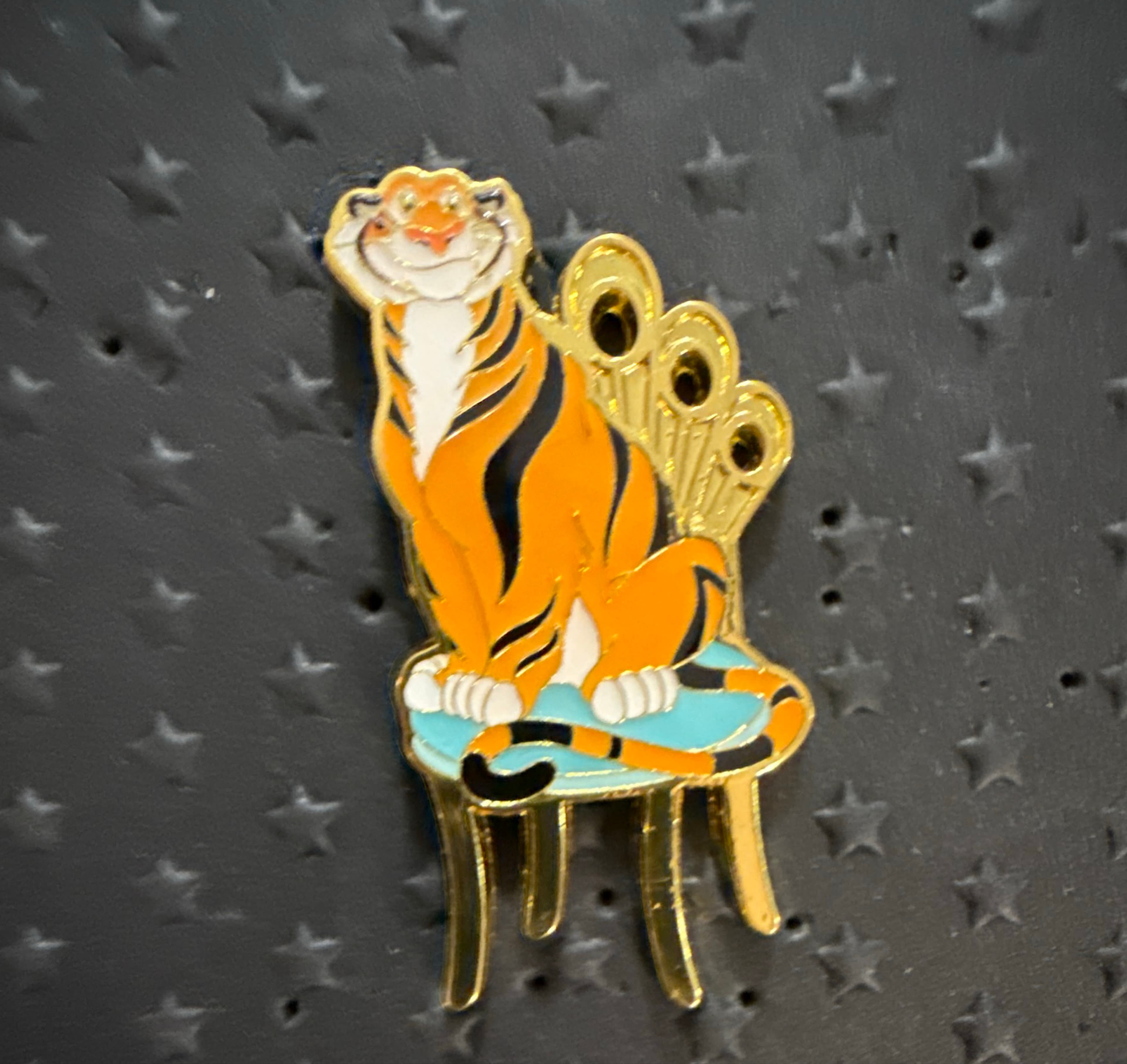 Rajah Sitting on Peacock Chair - Aladdin - Loungefly Princess Tea Table and Chair Mystery Pin Set front