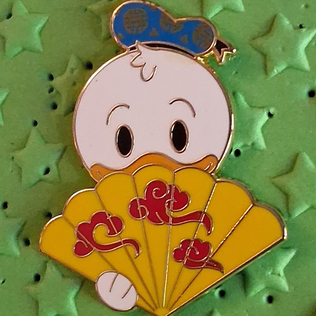 Donald Duck - Character Folding Fans Mystery Collection front