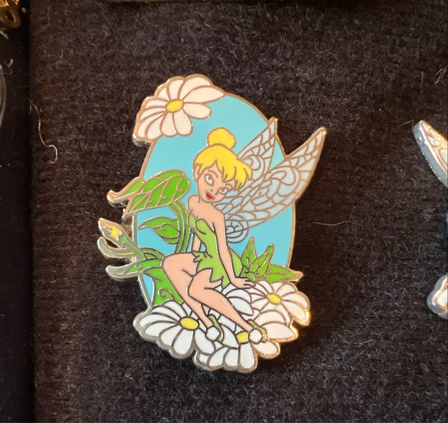 Tinker Bell Sitting on White Daisies Lacy Wings front