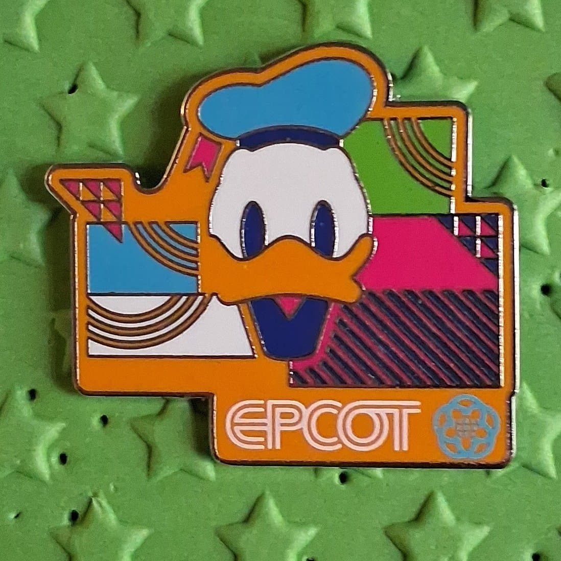 Donald - EPCOT Rectangular Retro Mystery Collection front