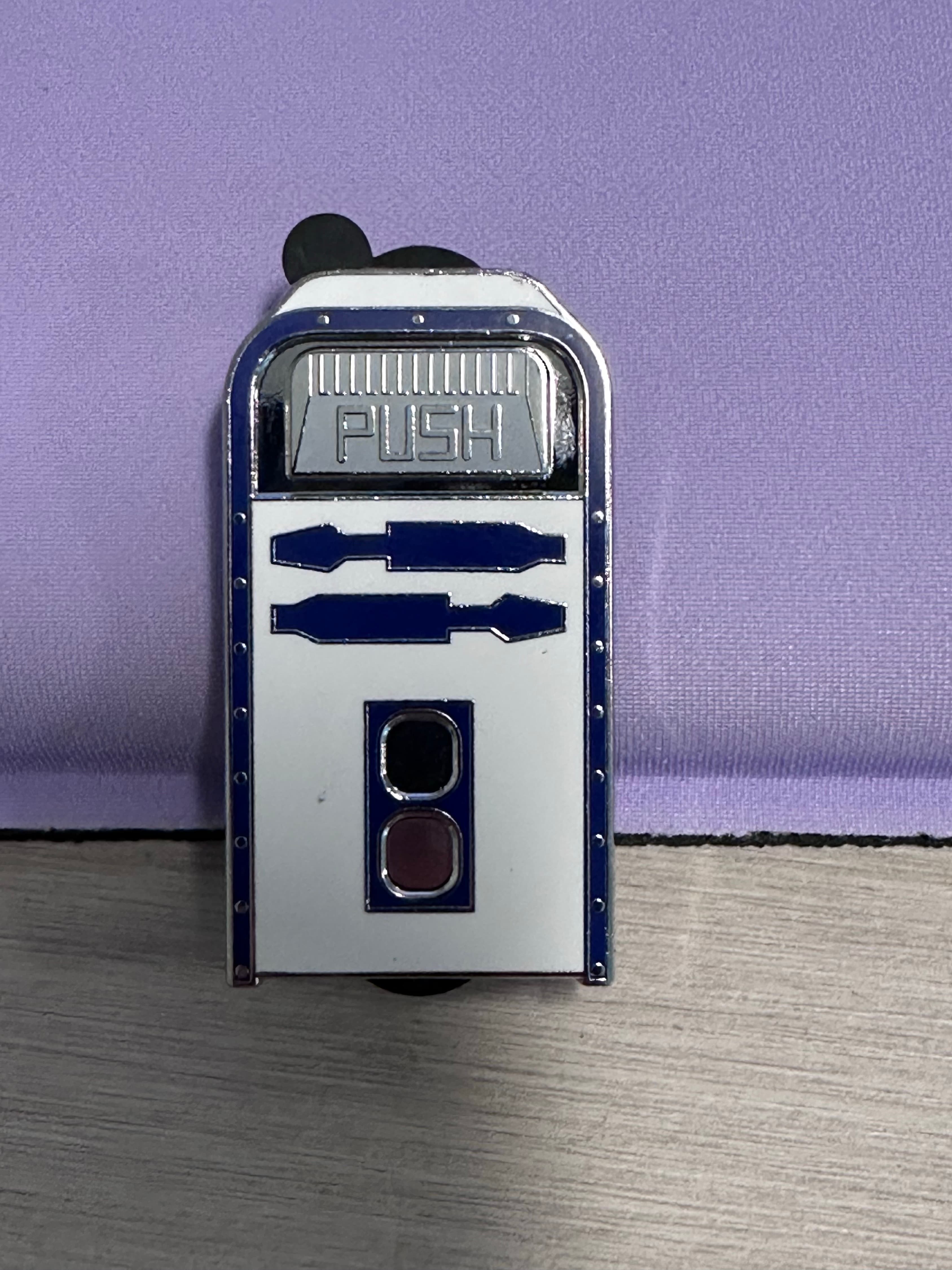R2-D2 - Disney Character Trash Bins Mystery Pin Set front
