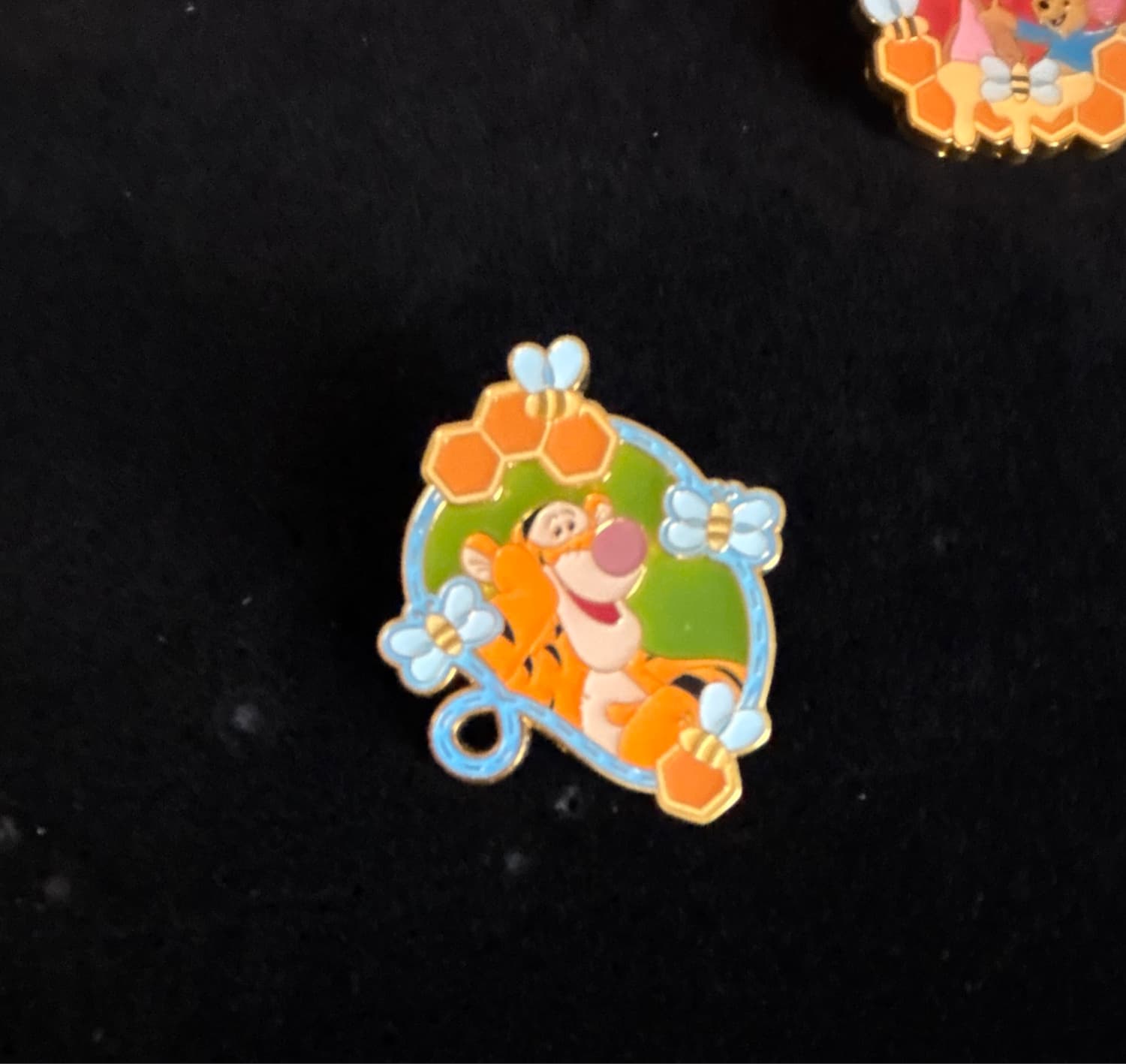 Loungefly - Winnie the Pooh Honeycomb Blind Box - Tigger front