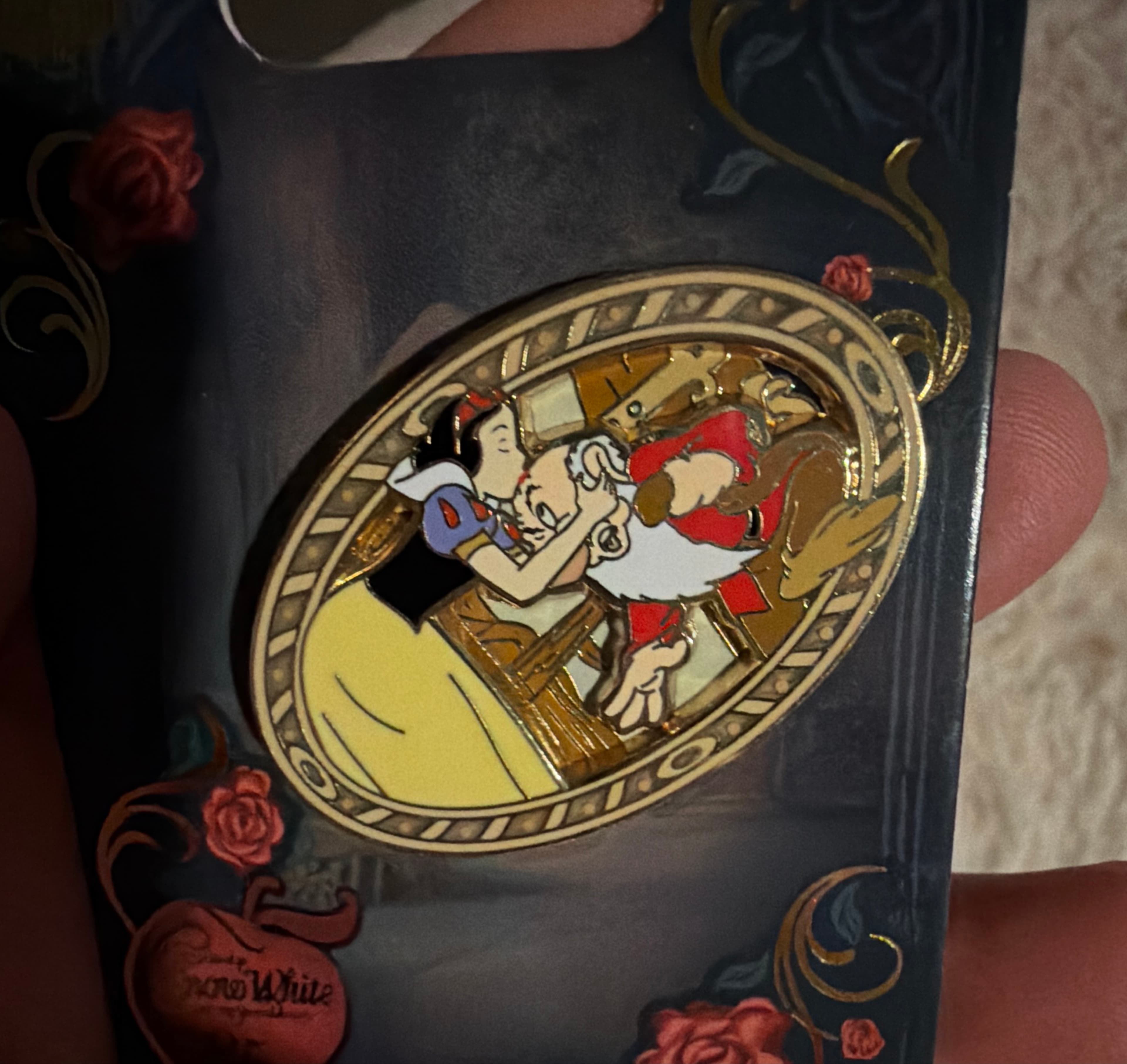 Snow White & Dopey - Gold Oval Character of the Month - May front