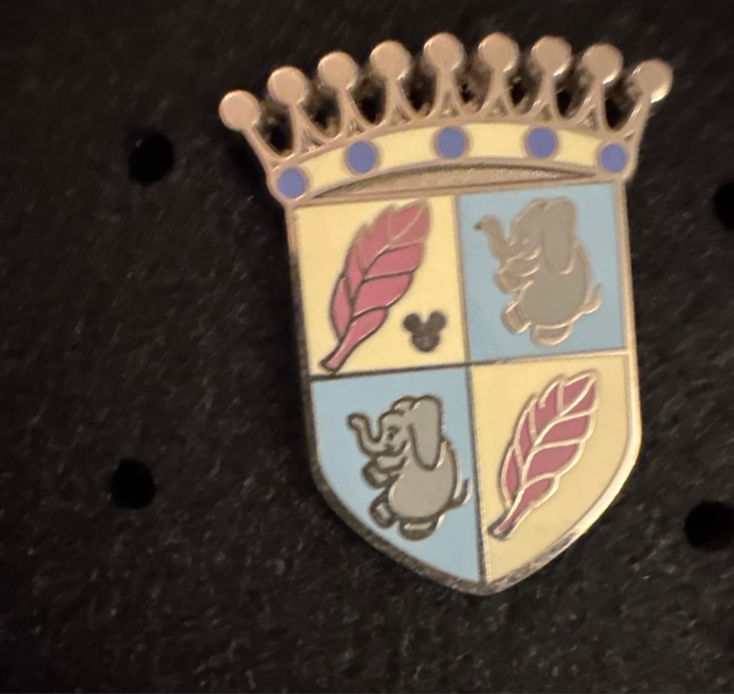 Dumbo Crest Shield Pin - Fantasyland Icons Hidden Mickey Collection front