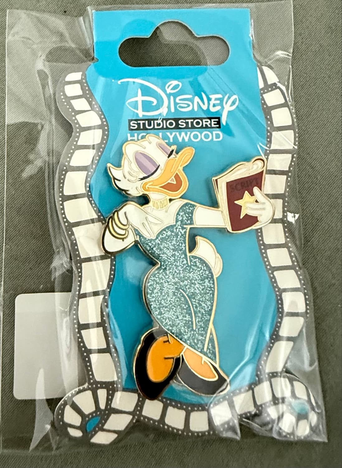 Starlet Daisy Duck with Script front