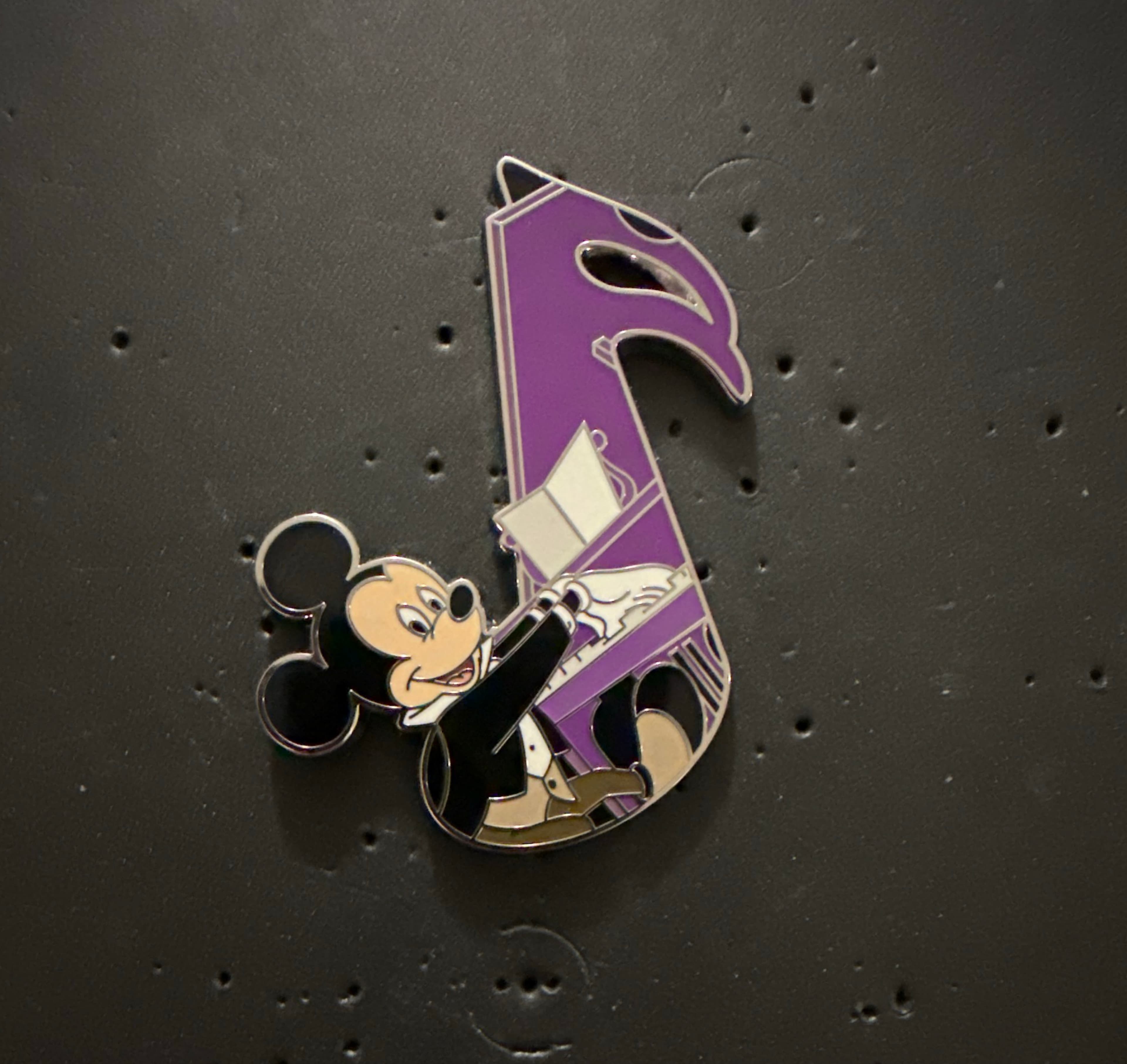 Mickey Mouse - Music Notes Mystery Pin Set front