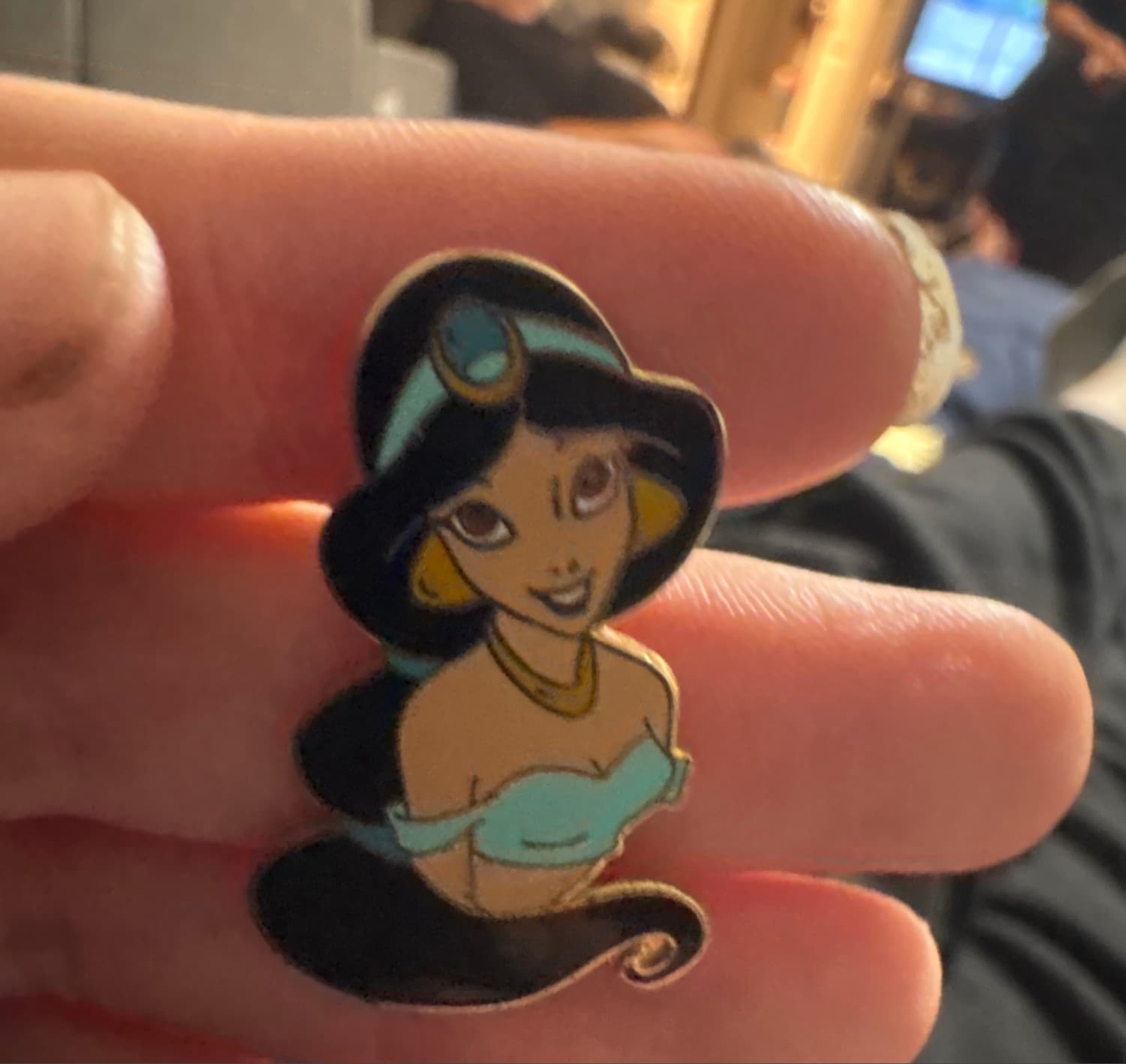 Princess Jasmine Portrait Pin front
