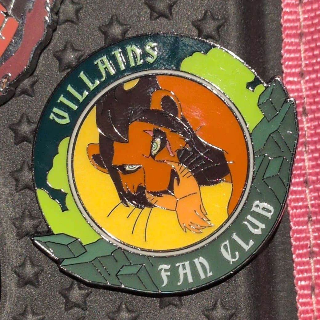 Loungefly - Villains Fan Club Mystery Pin - Scar (Lion King) front