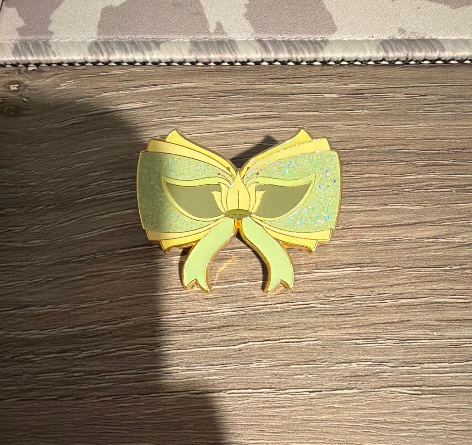 Loungefly Disney Princess Tiana Princess & the Frog Glitter Bow Pin front