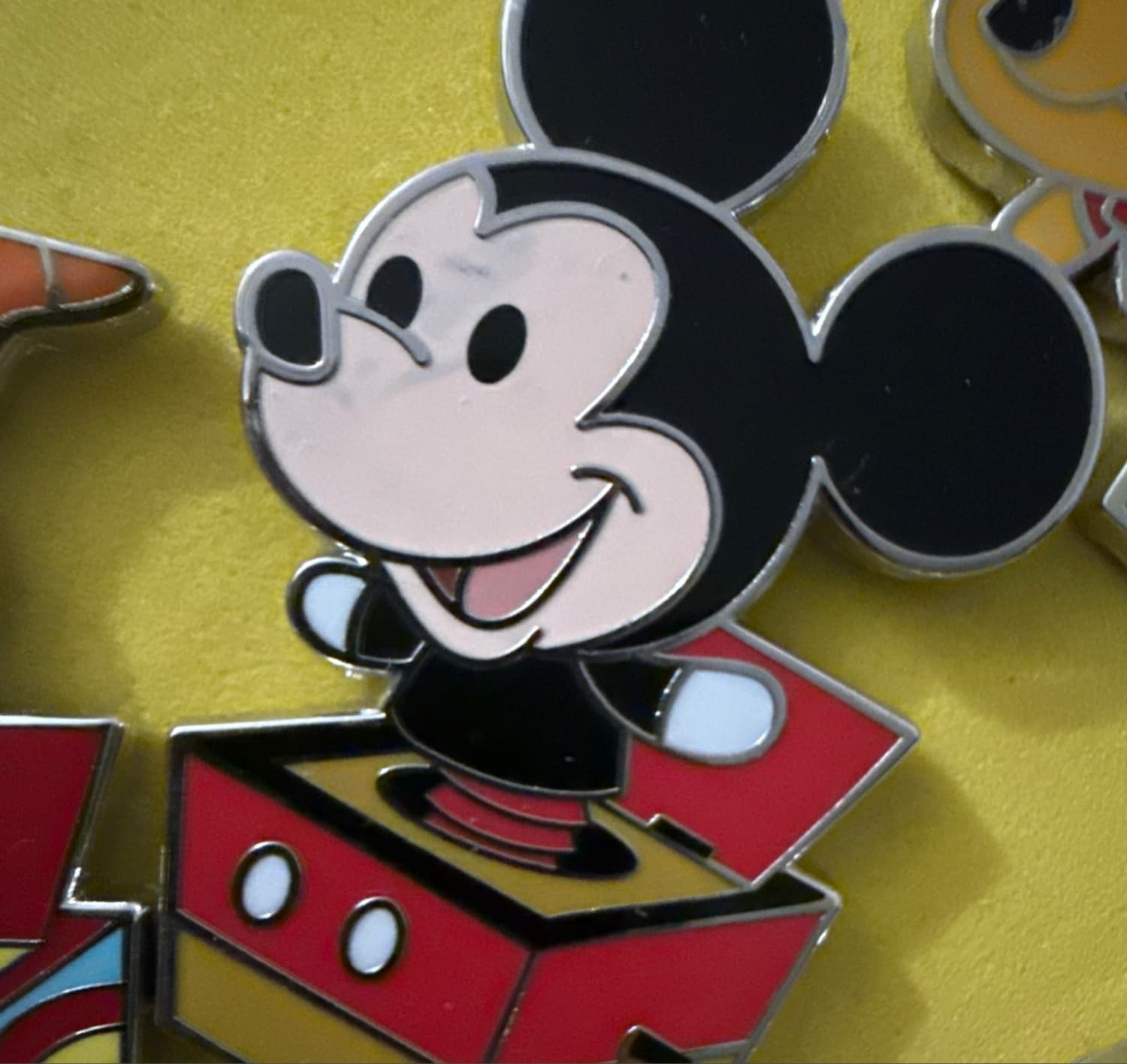 Mickey-in-a-box front