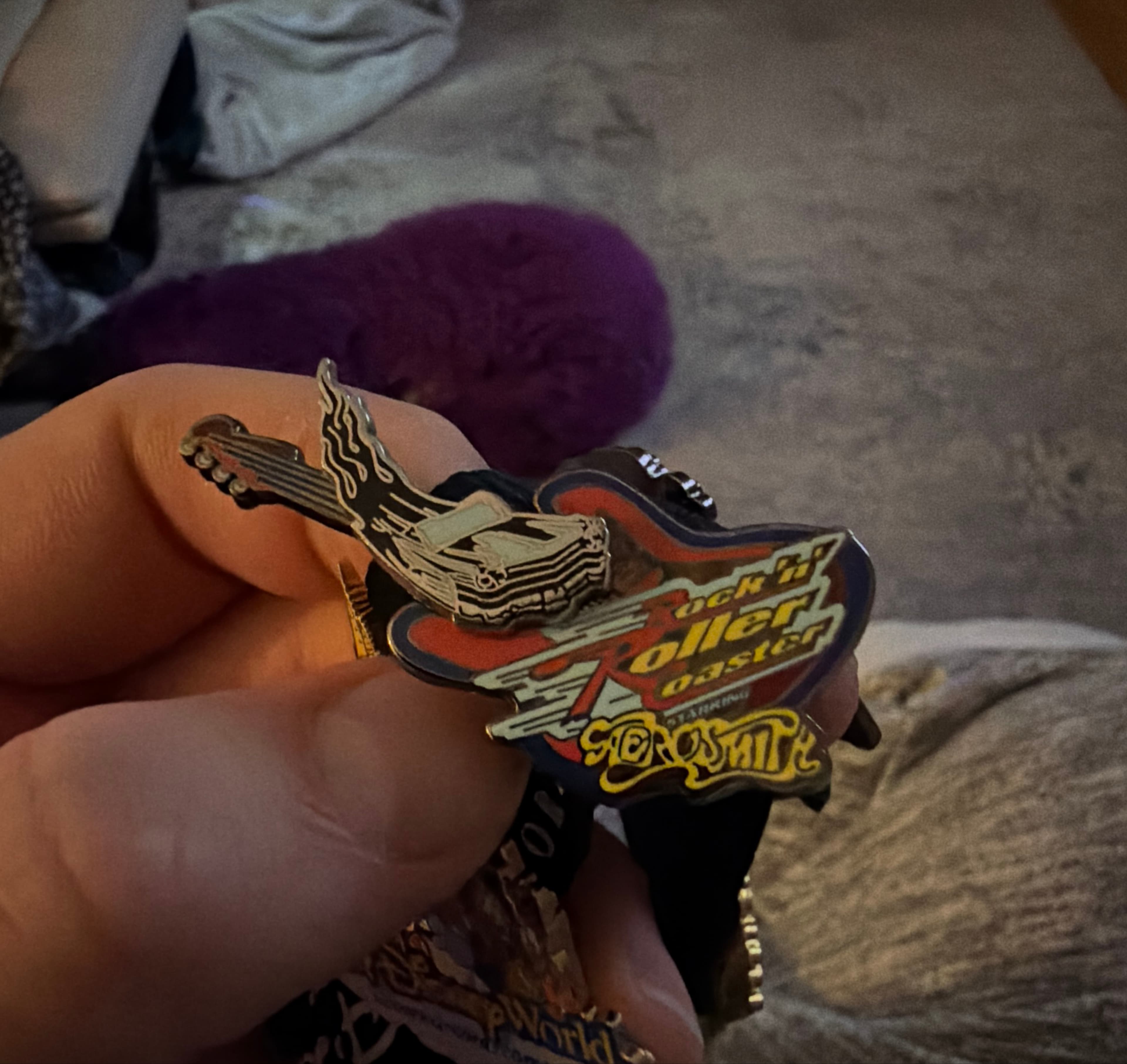Rock 'n' Roller Coaster Starring Aerosmith Sliding Car Pin front
