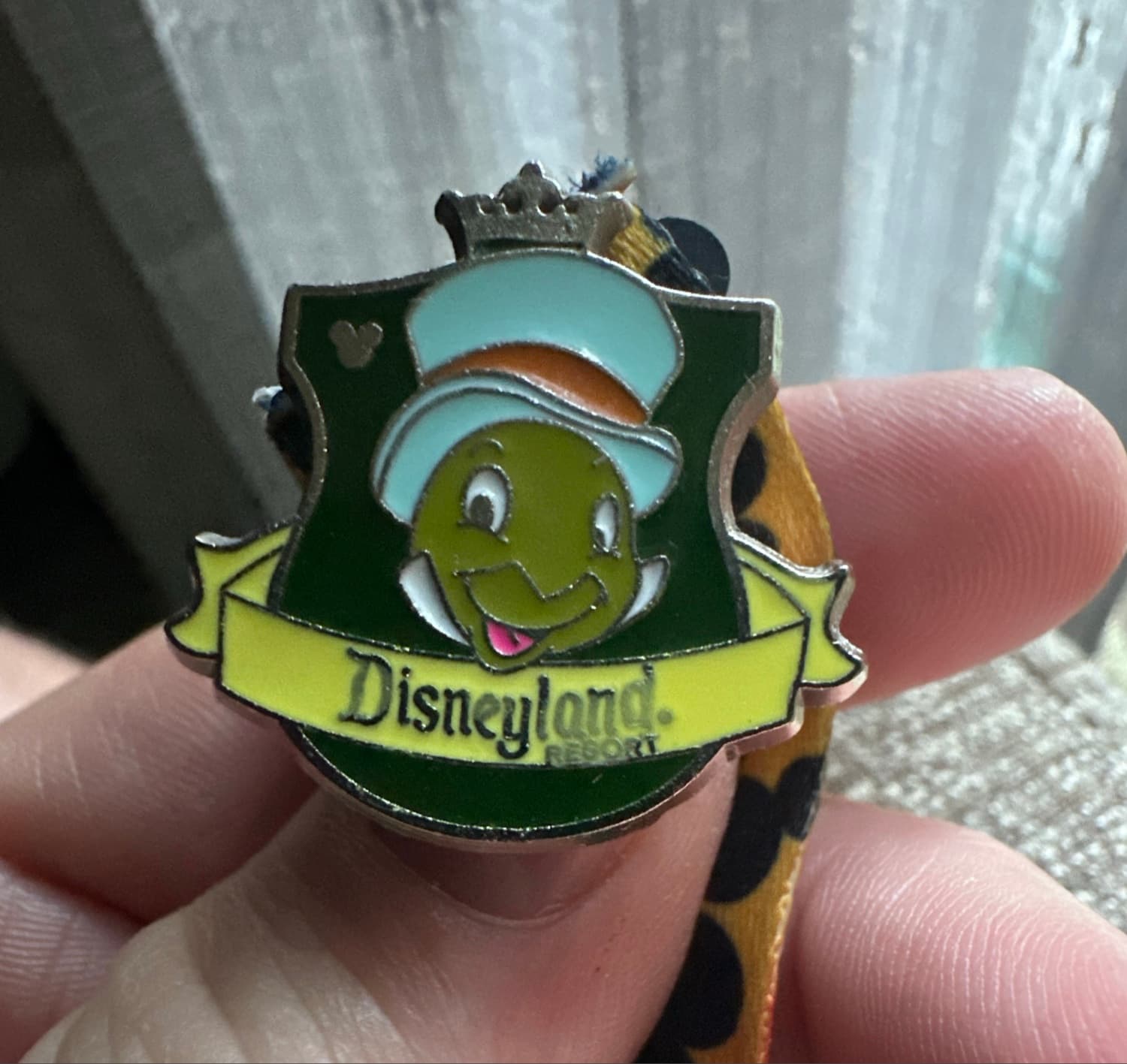 Jiminy Cricket - 2012 Hidden Mickey - Crest Collection front